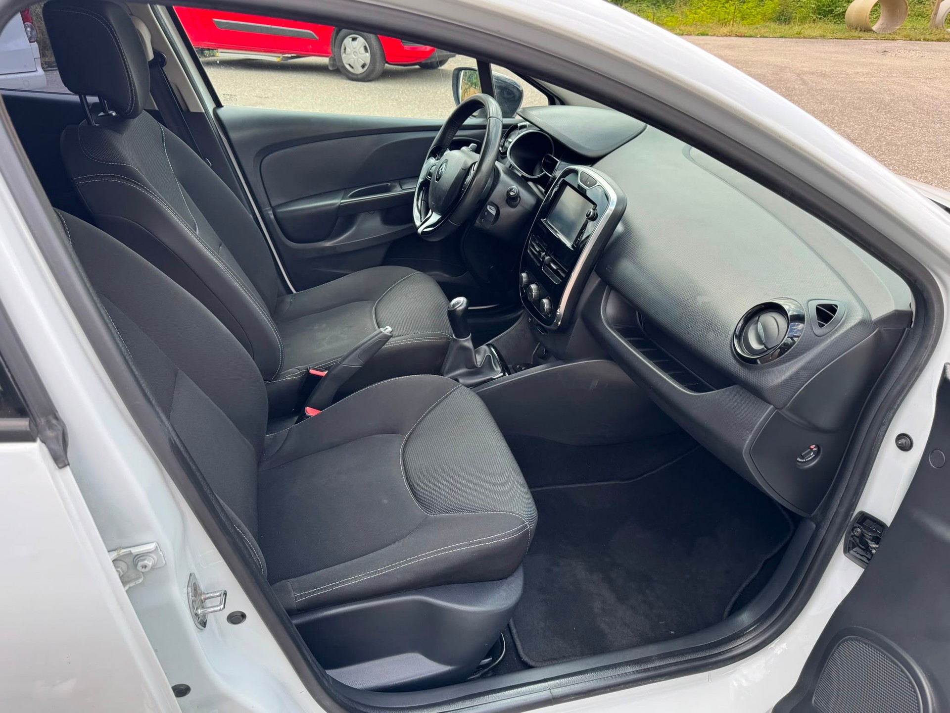 RENAULT Clio 0.9 12V Expression-image-7