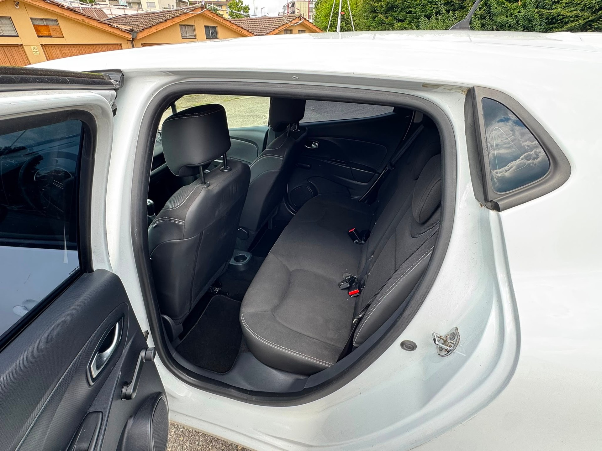 RENAULT Clio 0.9 12V Expression-image-6
