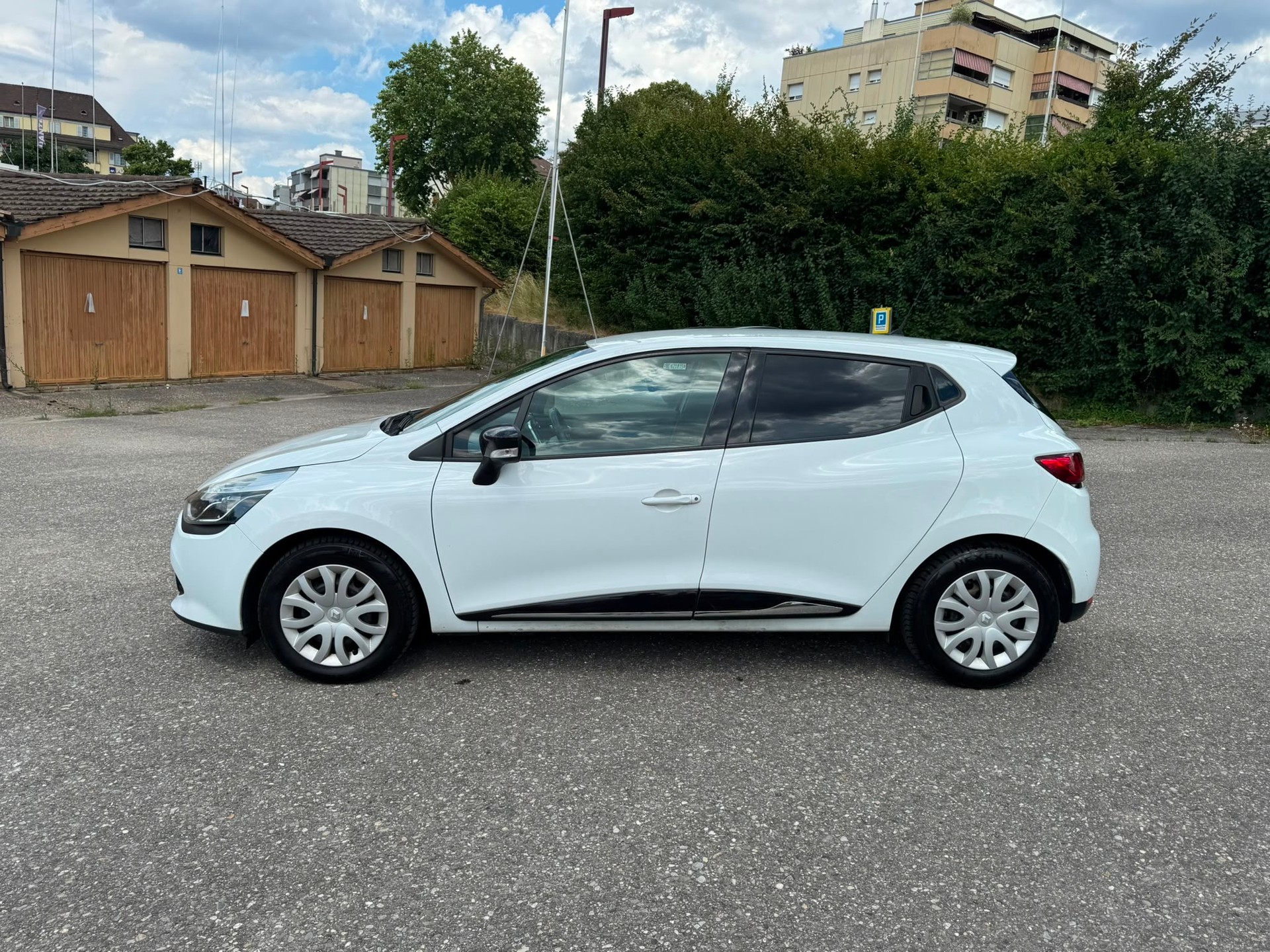 RENAULT Clio 0.9 12V Expression-image-2