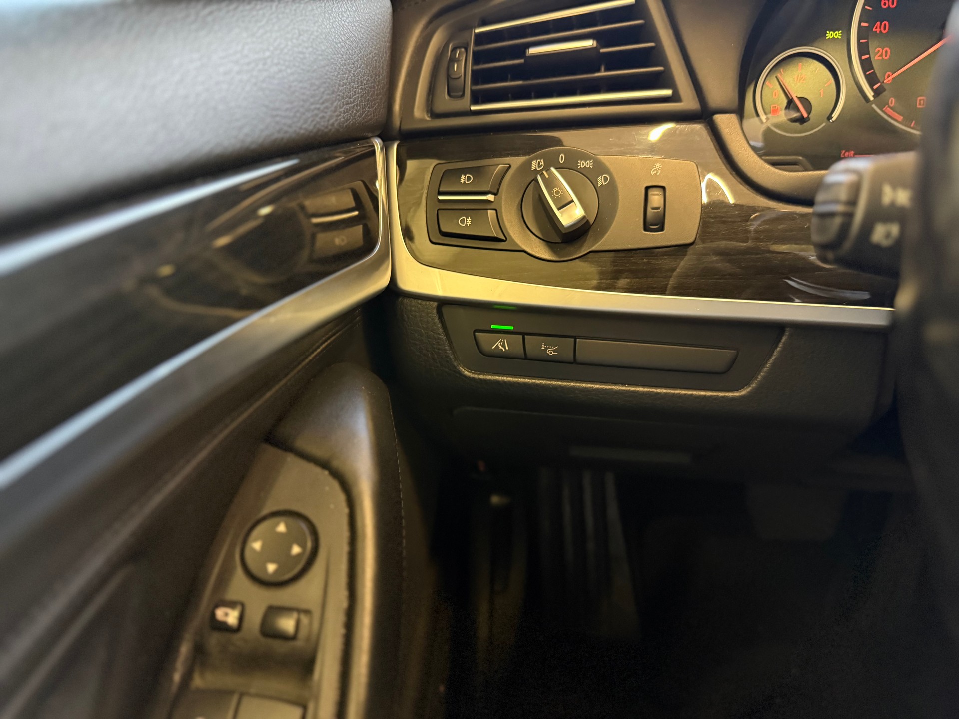 BMW 535i xDrive Steptronic-image-15