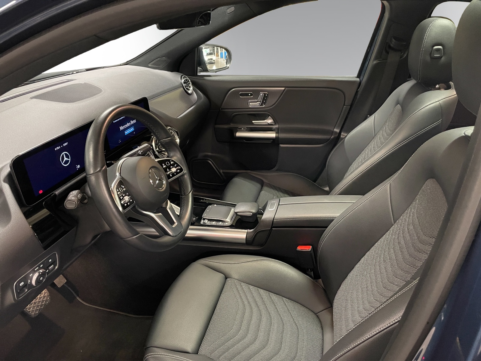 Image MERCEDES-BENZ GLA-200 GLA 200 Progressive 7G-DCT