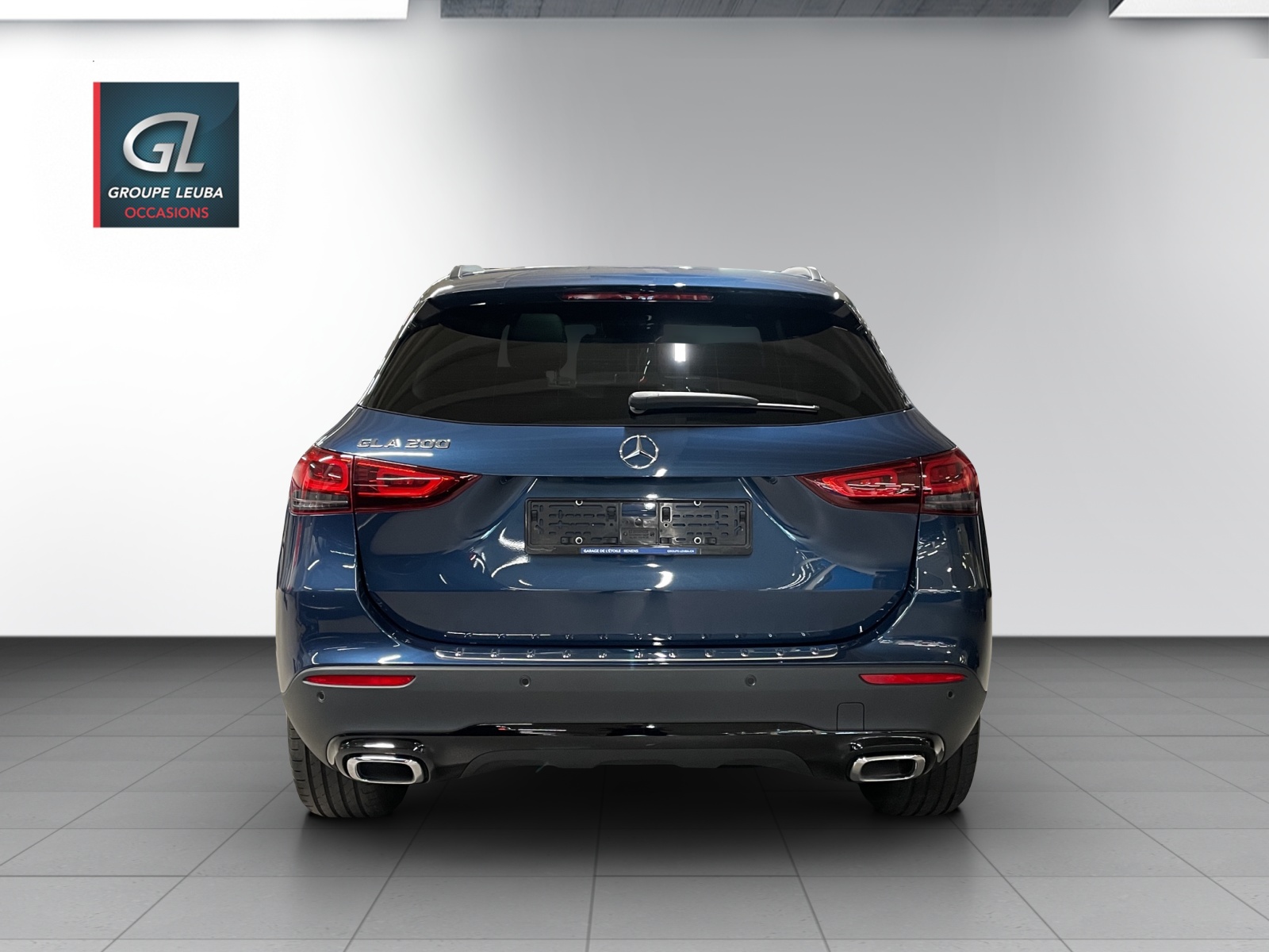 MERCEDES-BENZ GLA 200 Progressive 7G-DCT-image-4