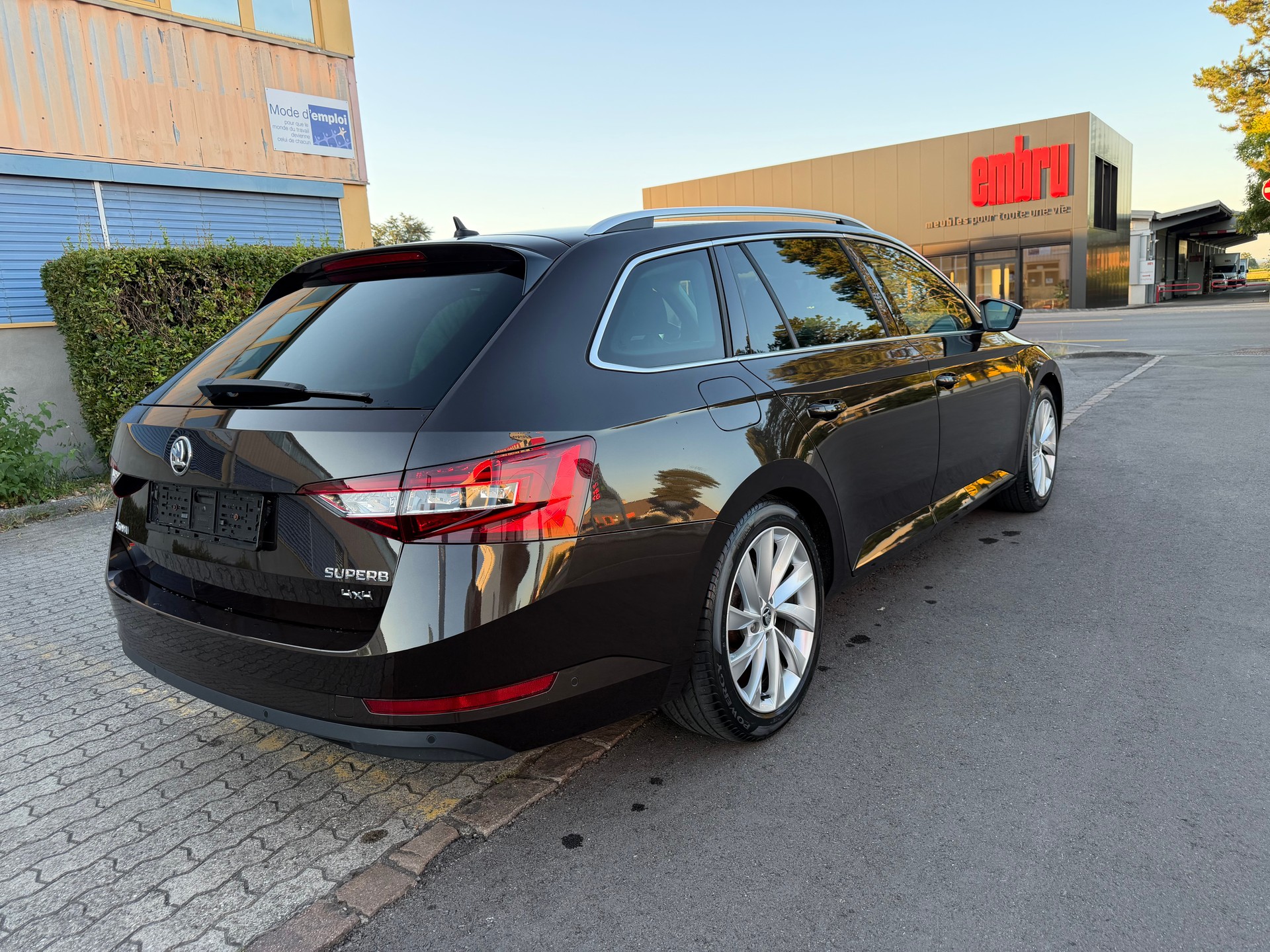 SKODA Superb Combi 2.0 TDi Style 4x4 DSG-image-5