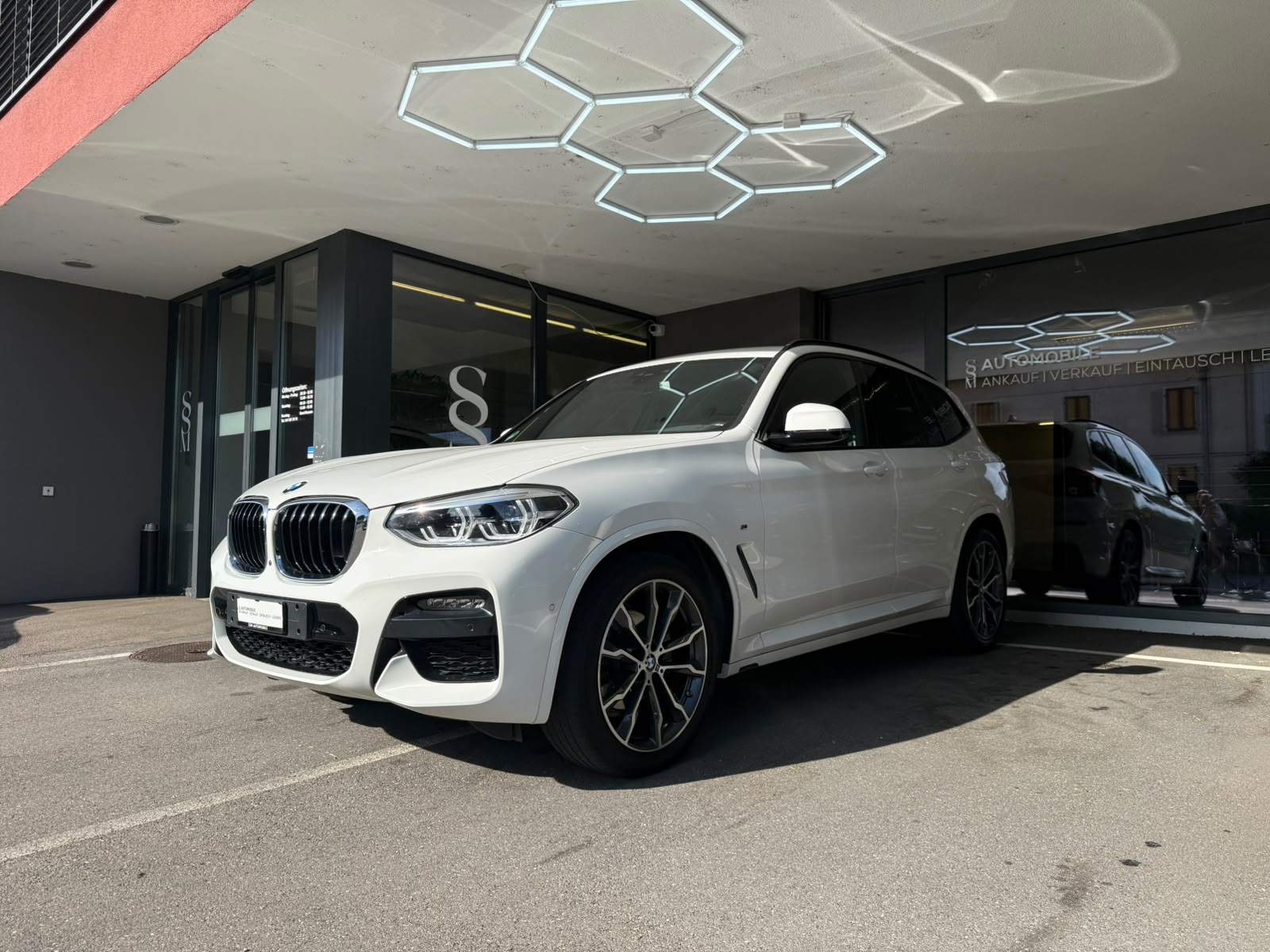BMW X3 xDrive 20d M Sport *Head-Up* *Werksgarantie* *360 Kamera* Steptronic-image-0