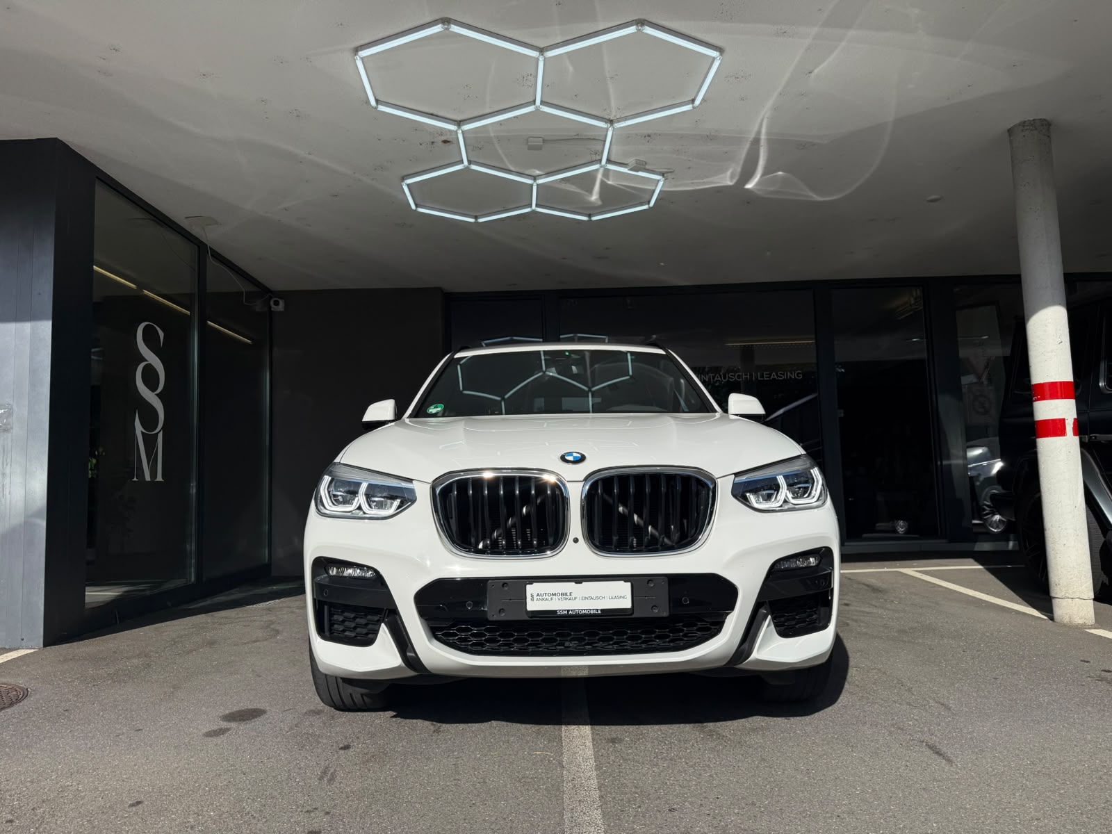 BMW X3 xDrive 20d M Sport *Head-Up* *Werksgarantie* *360 Kamera* Steptronic-image-1