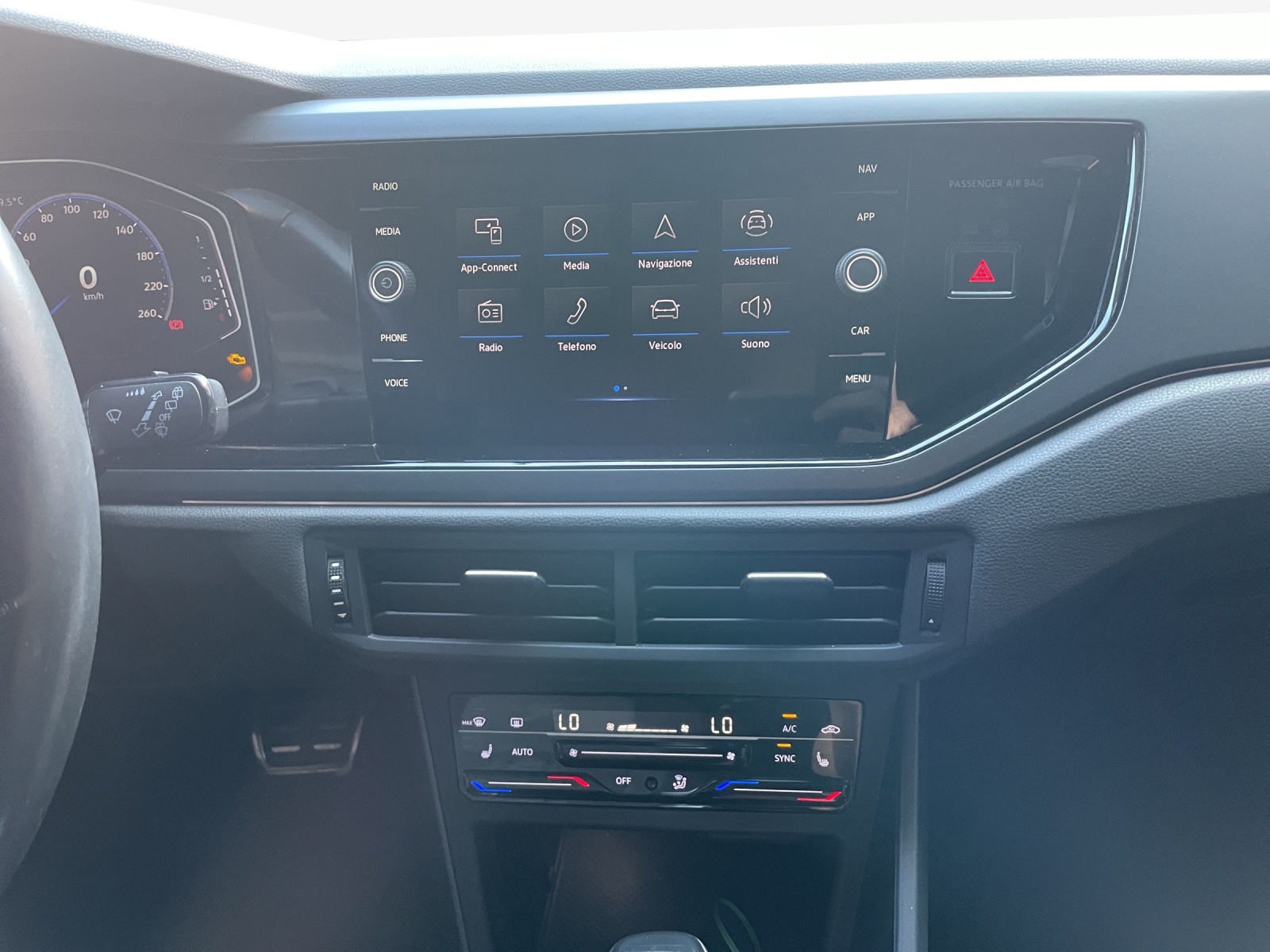 VW Taigo 1.0 TSI R-Line DSG-image-10