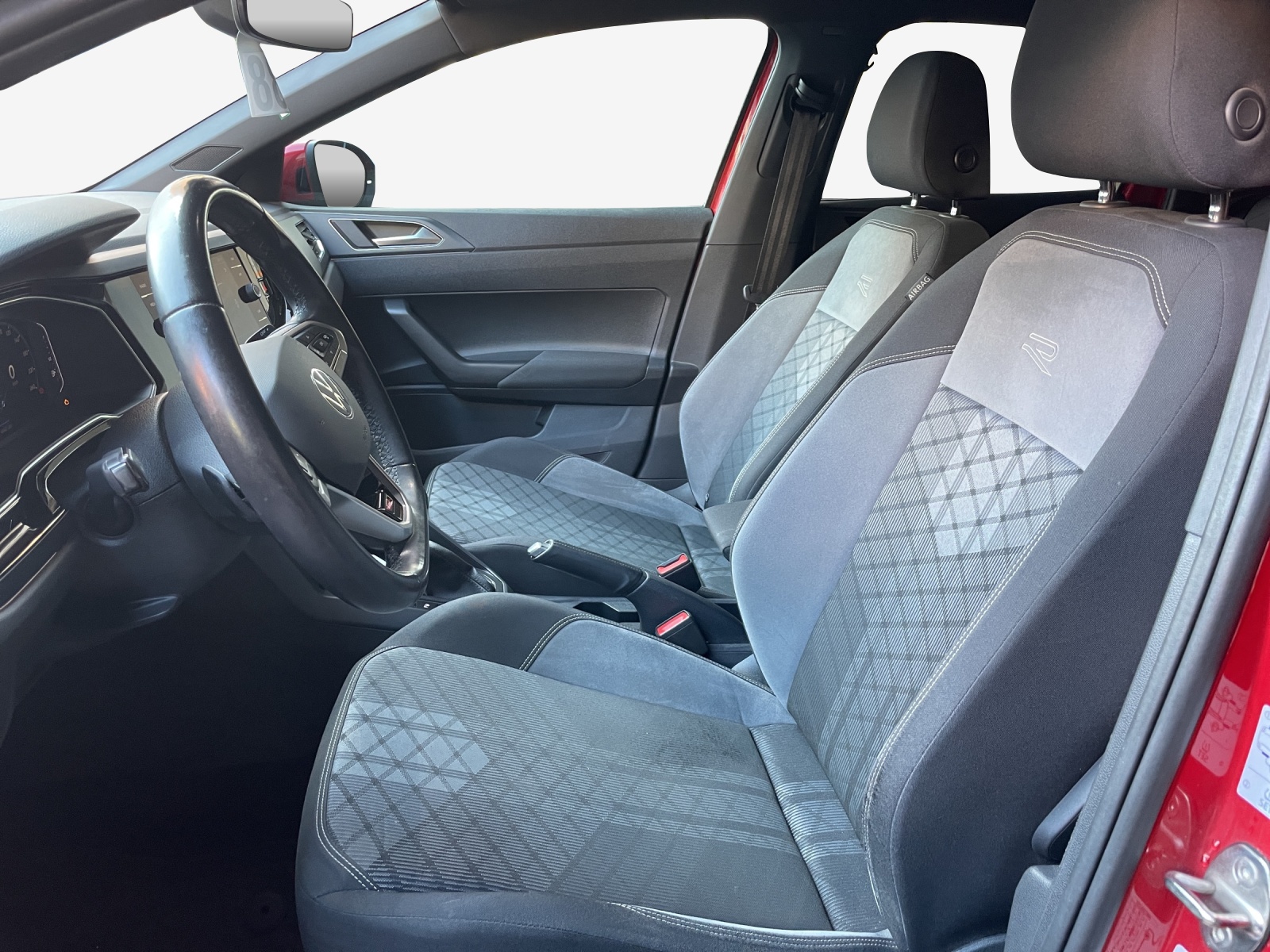 VW Taigo 1.0 TSI R-Line DSG-image-7