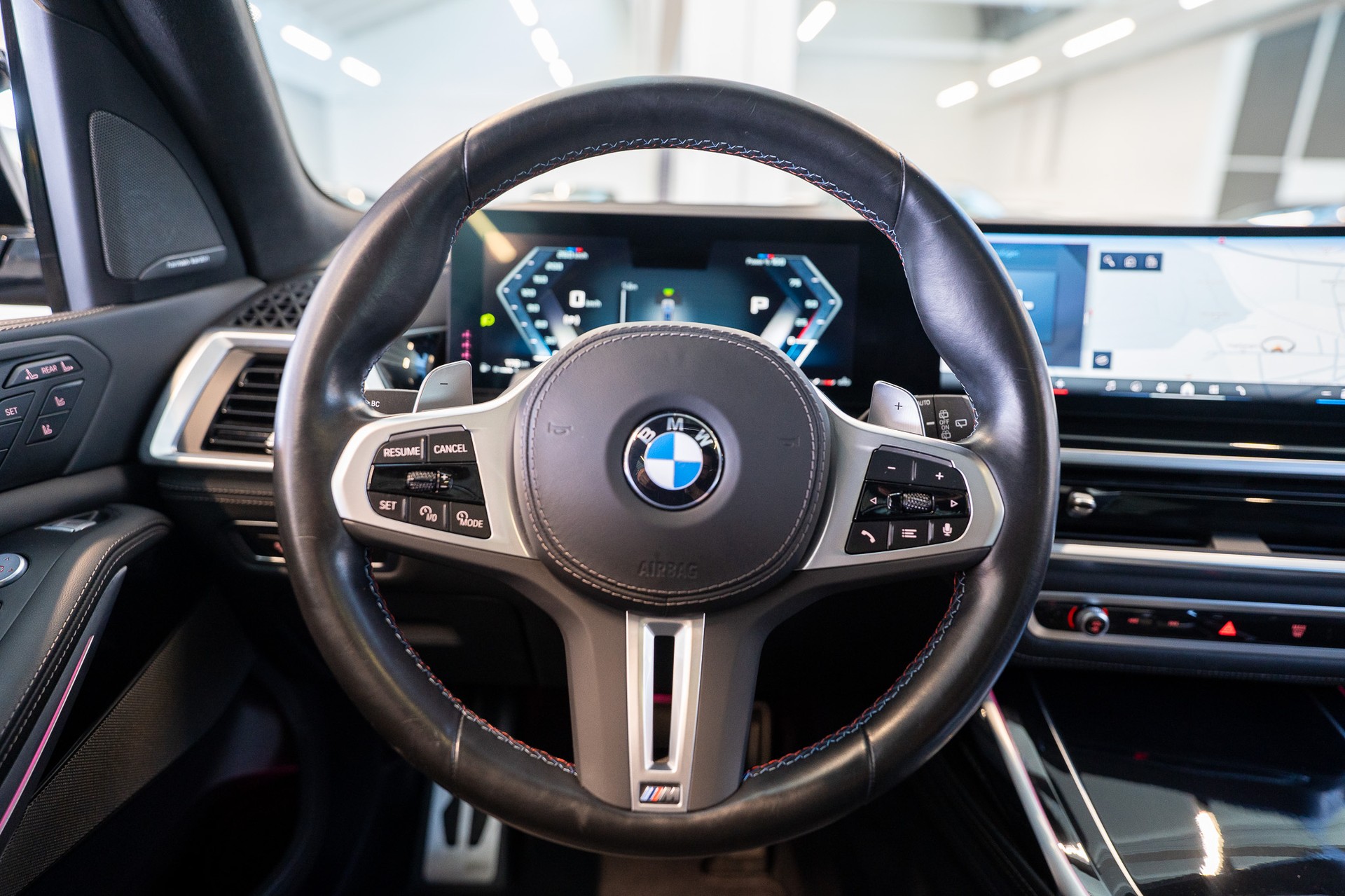 BMW X7 xDrive 48V M60i M Sport / 23" Felgen / Iconic Glow / Head-Up Display / Panorama-Schiebedach-image-21