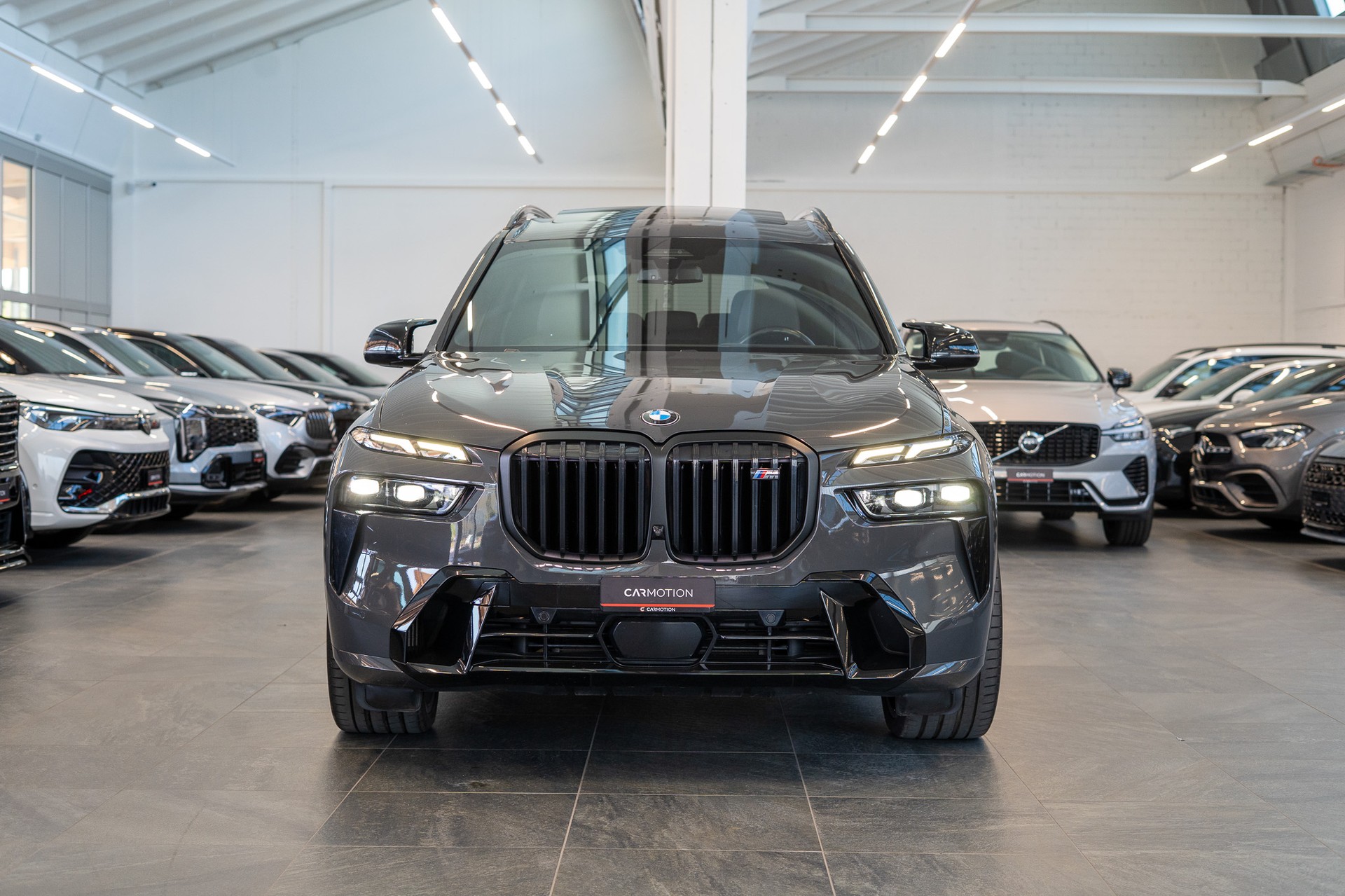 BMW X7 xDrive 48V M60i M Sport / 23" Felgen / Iconic Glow / Head-Up Display / Panorama-Schiebedach-showroom-element-1