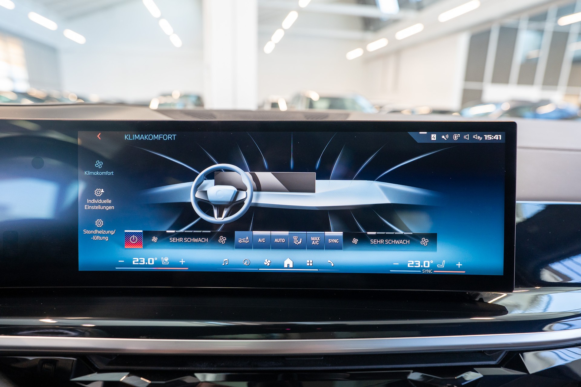 BMW X7 xDrive 48V M60i M Sport / 23" Felgen / Iconic Glow / Head-Up Display / Panorama-Schiebedach-image-27