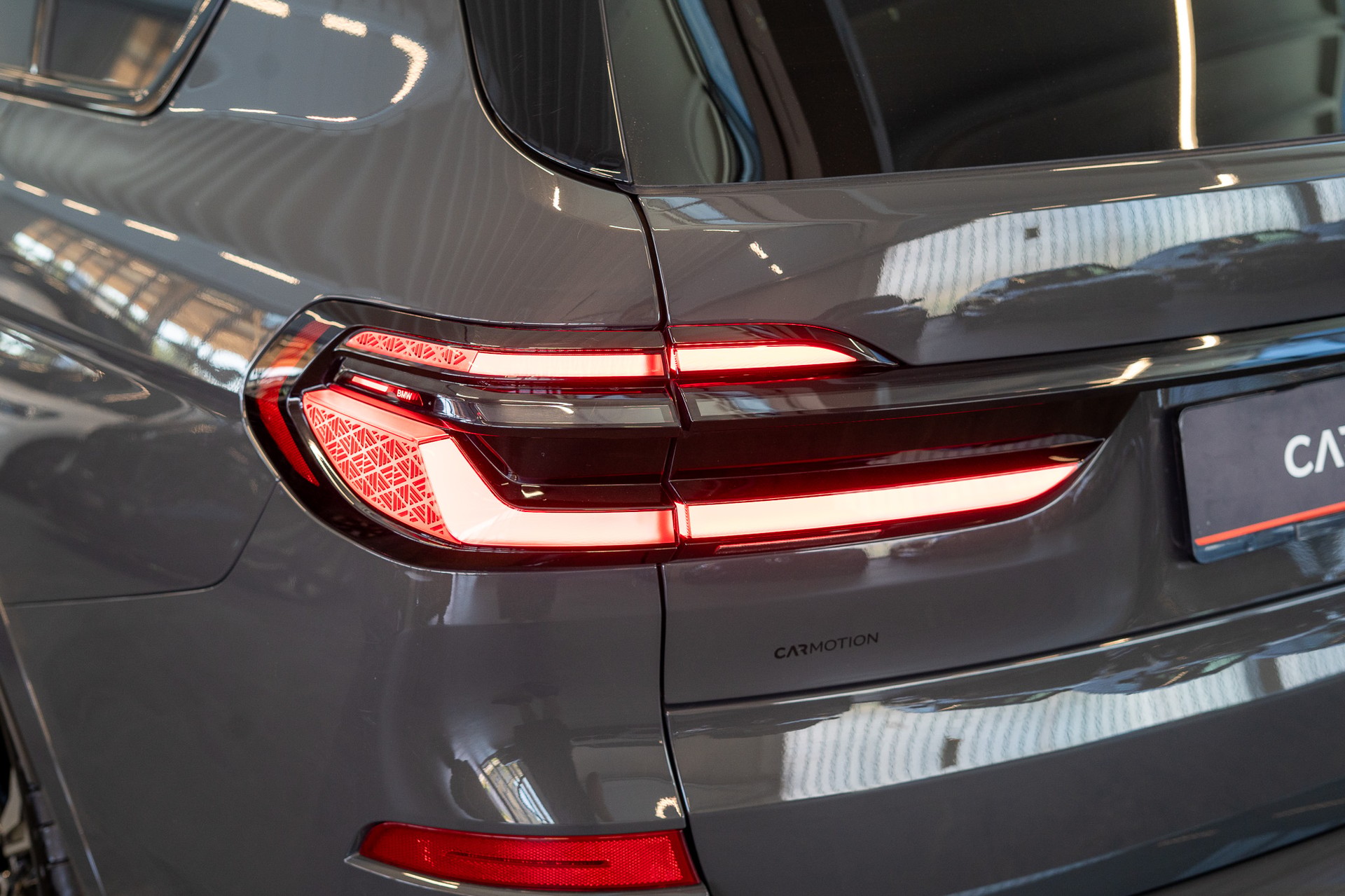 BMW X7 xDrive 48V M60i M Sport / 23" Felgen / Iconic Glow / Head-Up Display / Panorama-Schiebedach-image-7
