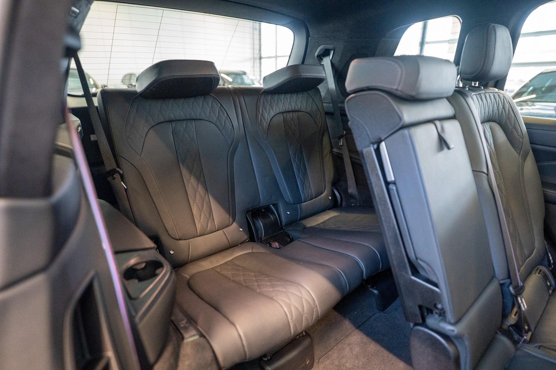 BMW X7 xDrive 48V M60i M Sport / 23" Felgen / Iconic Glow / Head-Up Display / Panorama-Schiebedach-image-15