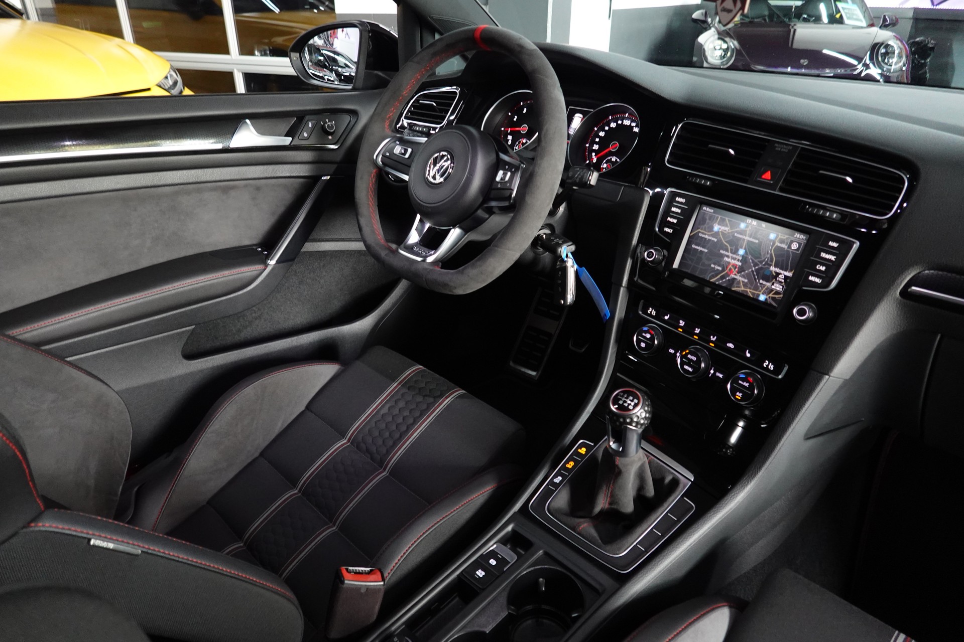 VW GOLF 2.0 TSI GTI CLUBSPORT S CH-FZ-image-36