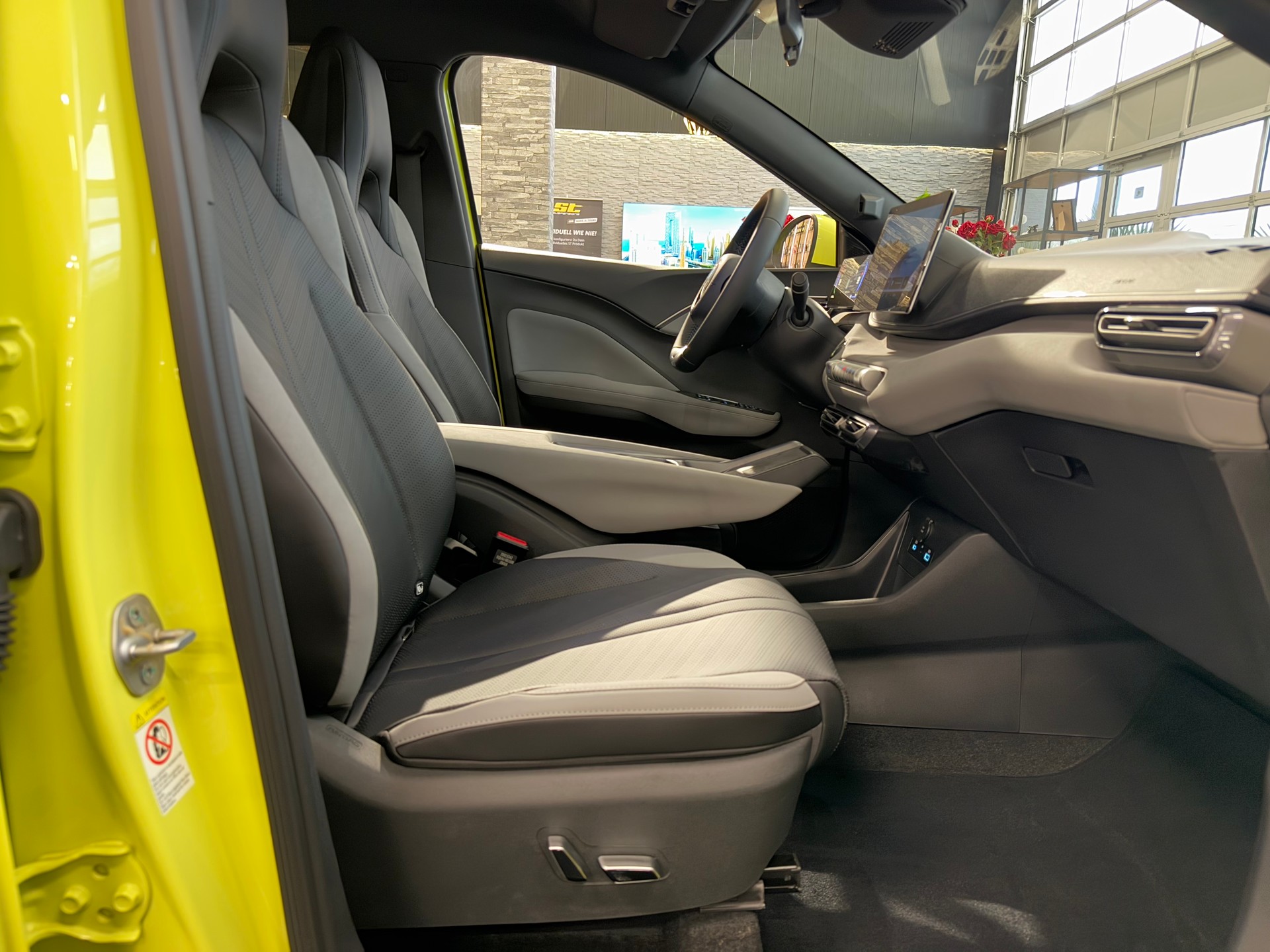 BYD Dolphin Surf 43 kWh Comfort-image-13