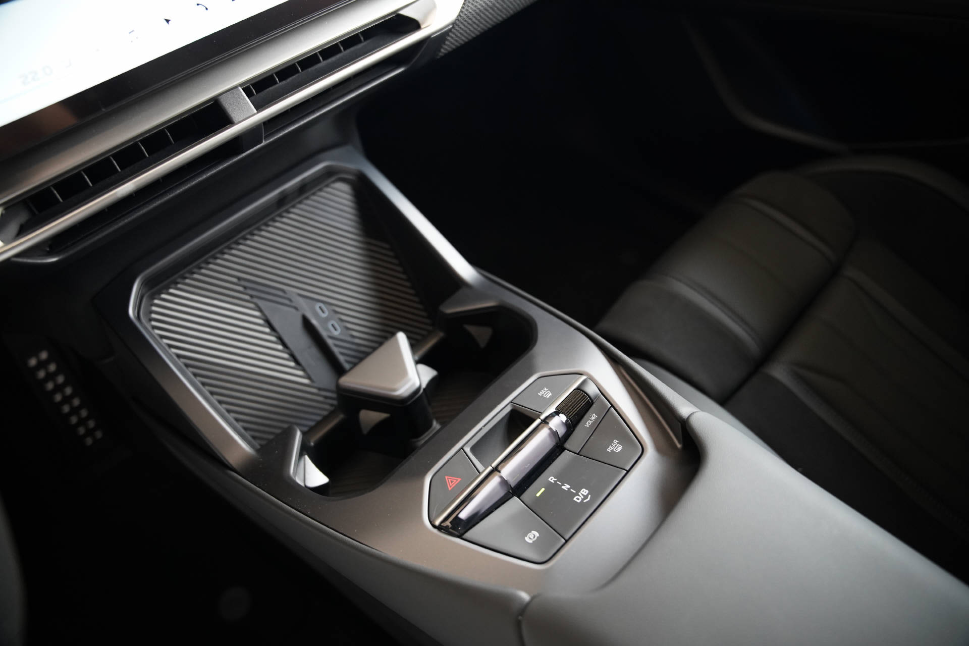 BMW iX3 50 xDrive M Sport Pro-image-14