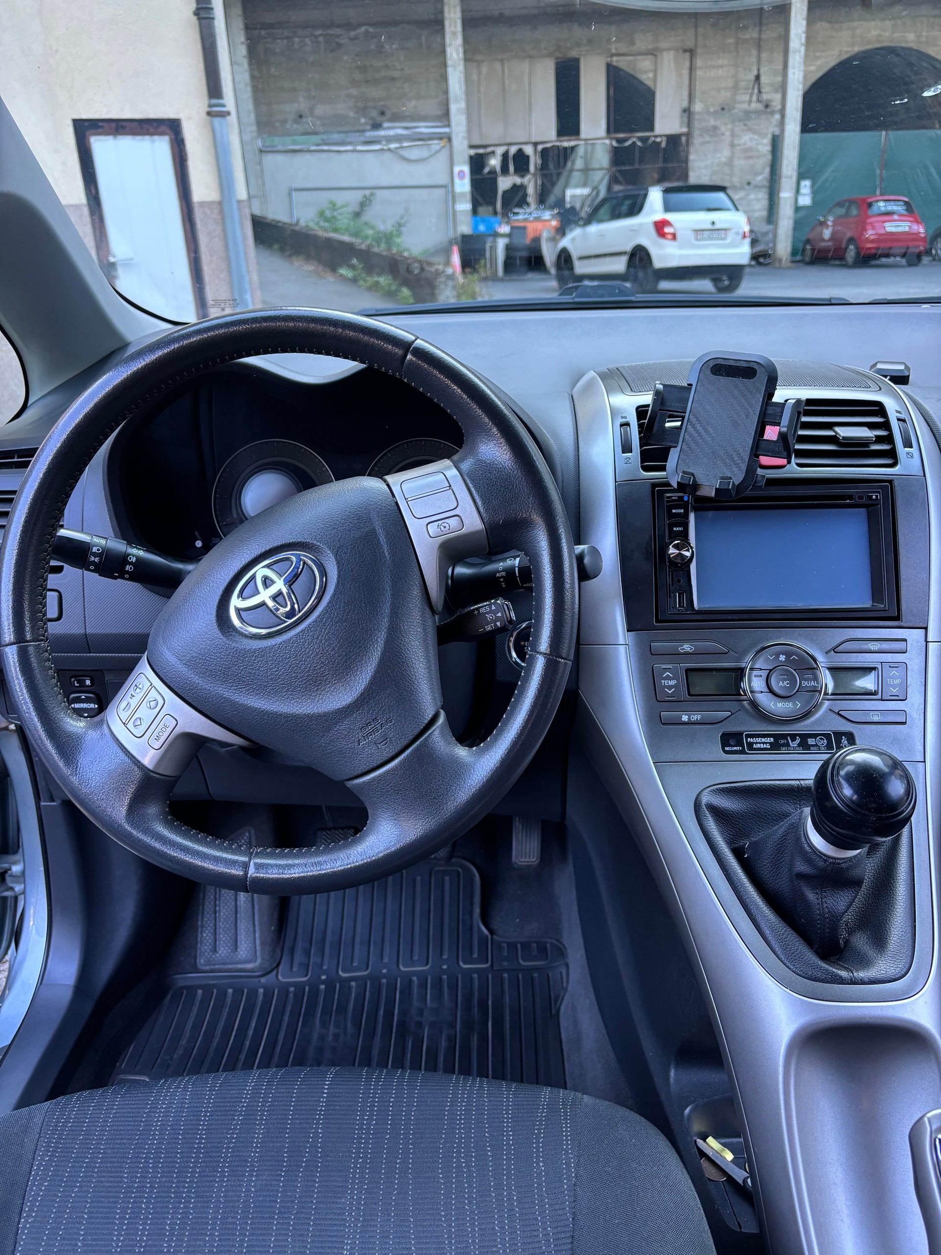 TOYOTA 1.8 VMa Linea Sol-image-3