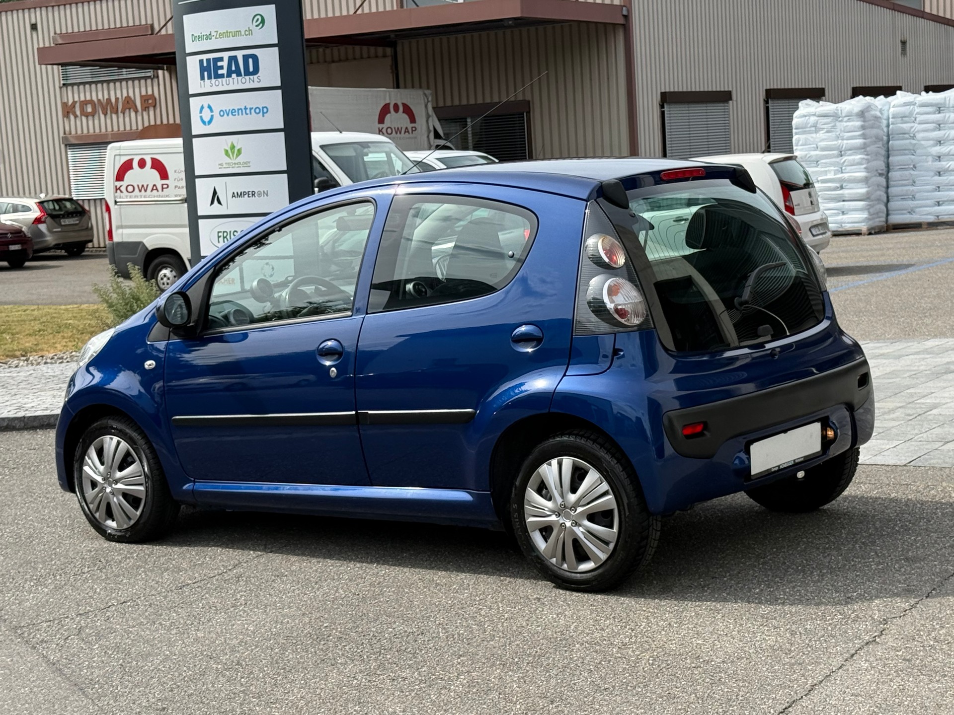 CITROEN C1 1.0i Edition-image-2