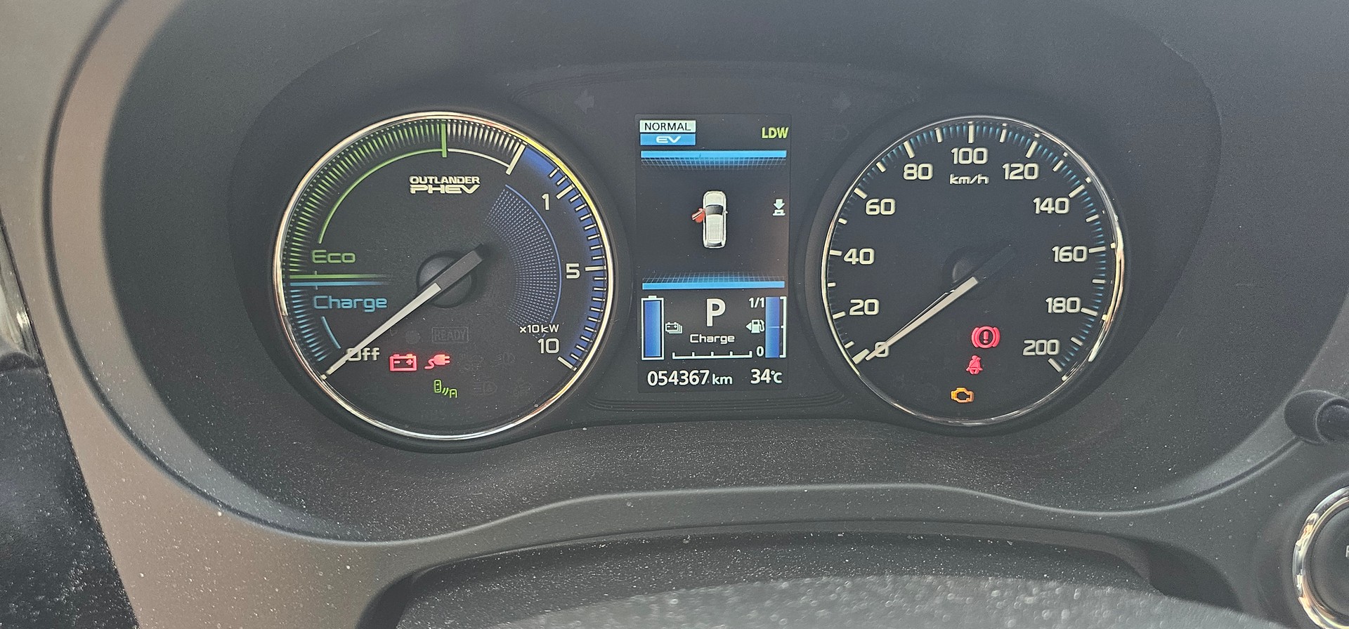 MITSUBISHI 2.4 PHEV Diamond S-Edition-image-2