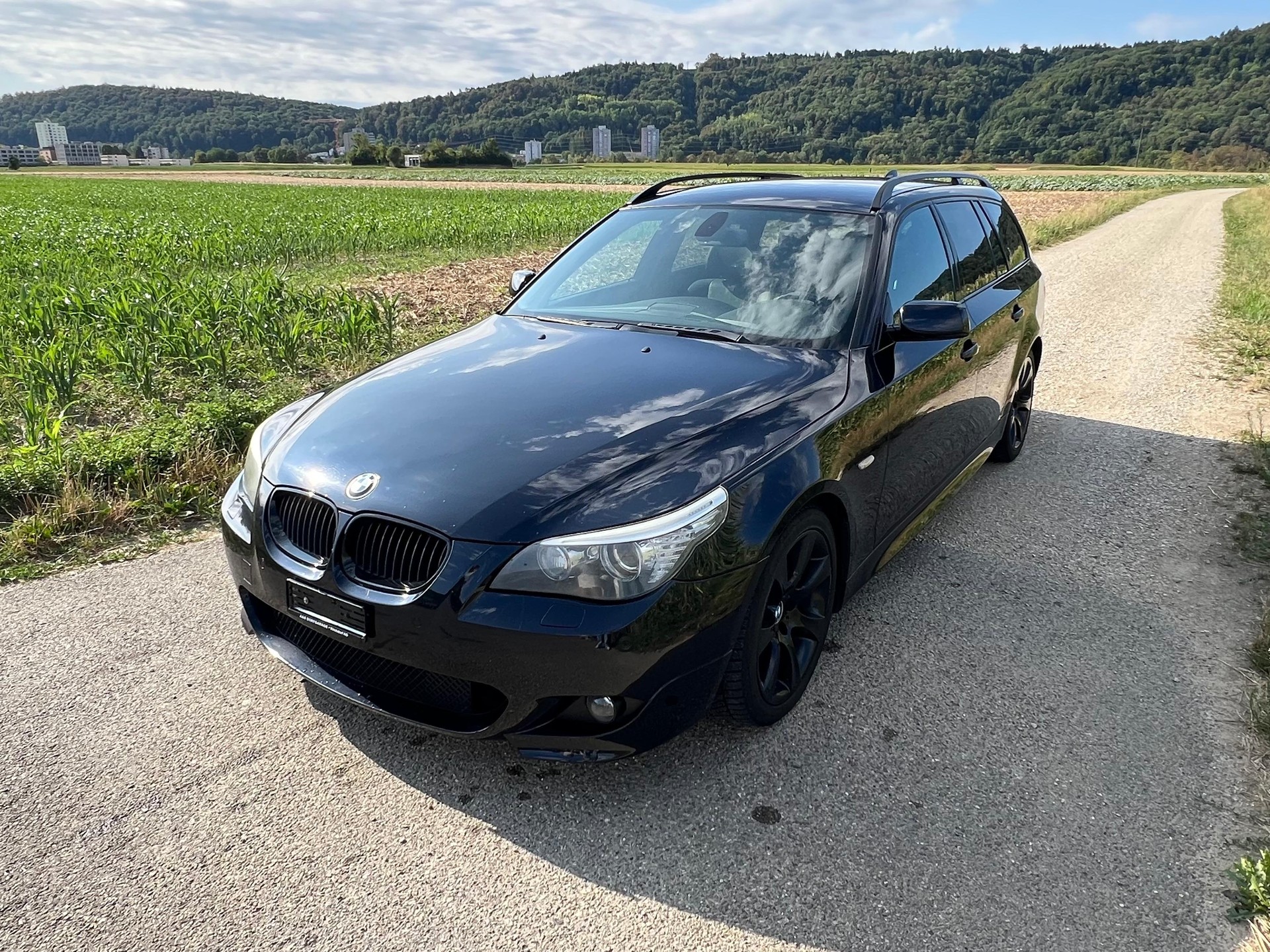 BMW 530i Touring Steptronic-image-0