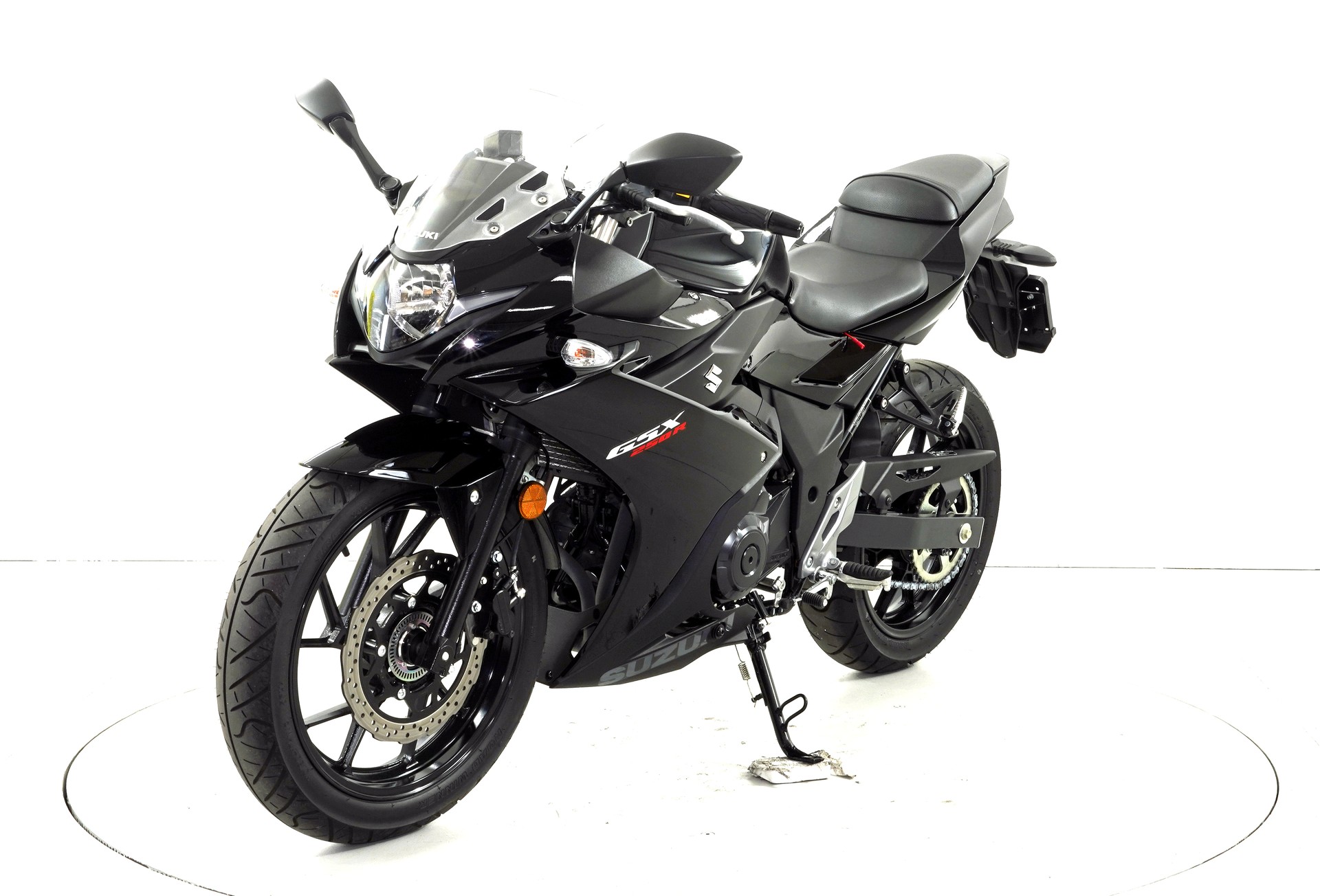 SUZUKI GSX-R 250-showroom-element-2