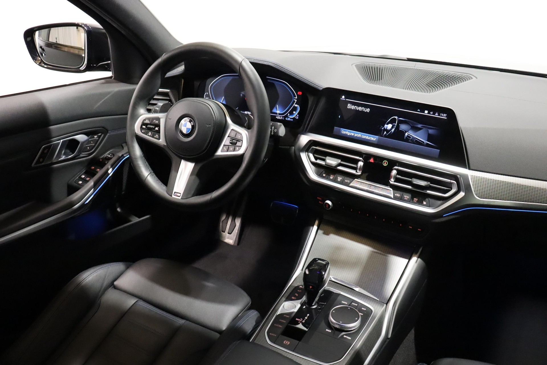 BMW 330e xDrive-image-8