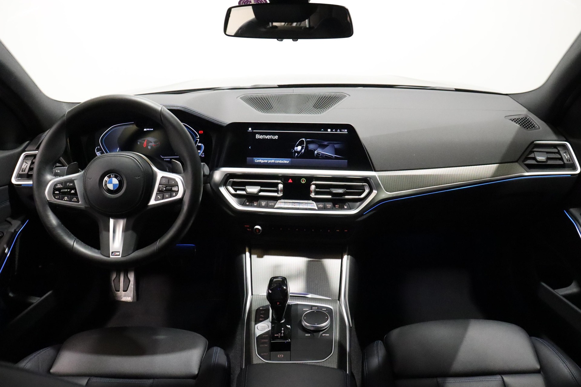 BMW 330e xDrive-image-7