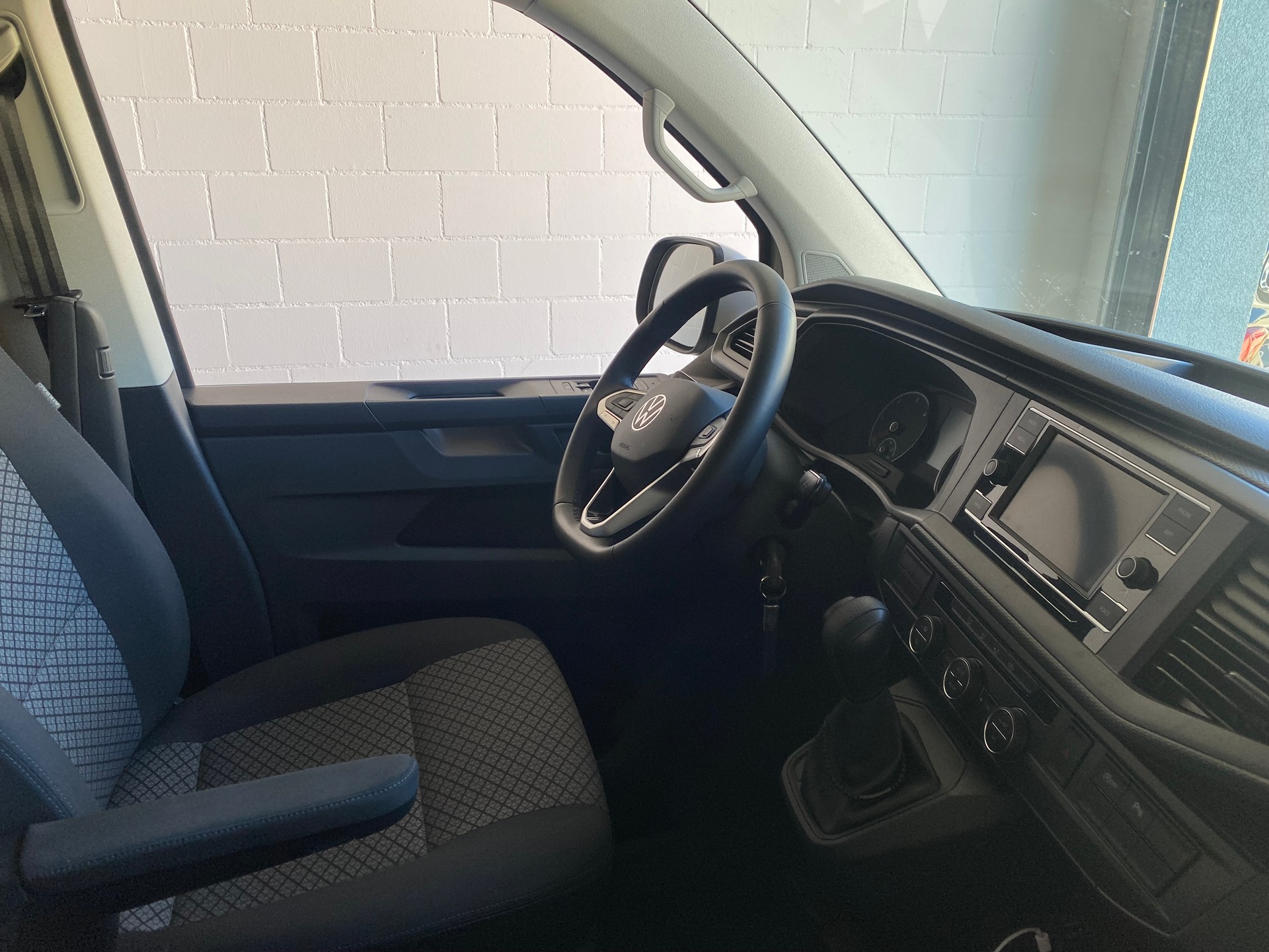 VW T6.1 California 2.0 TDI Beach Liberty Spirit DSG-image-12