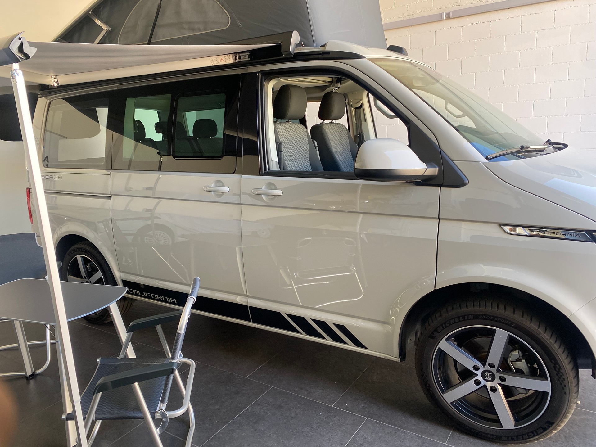 VW T6.1 California 2.0 TDI Beach Liberty Spirit DSG-image-8