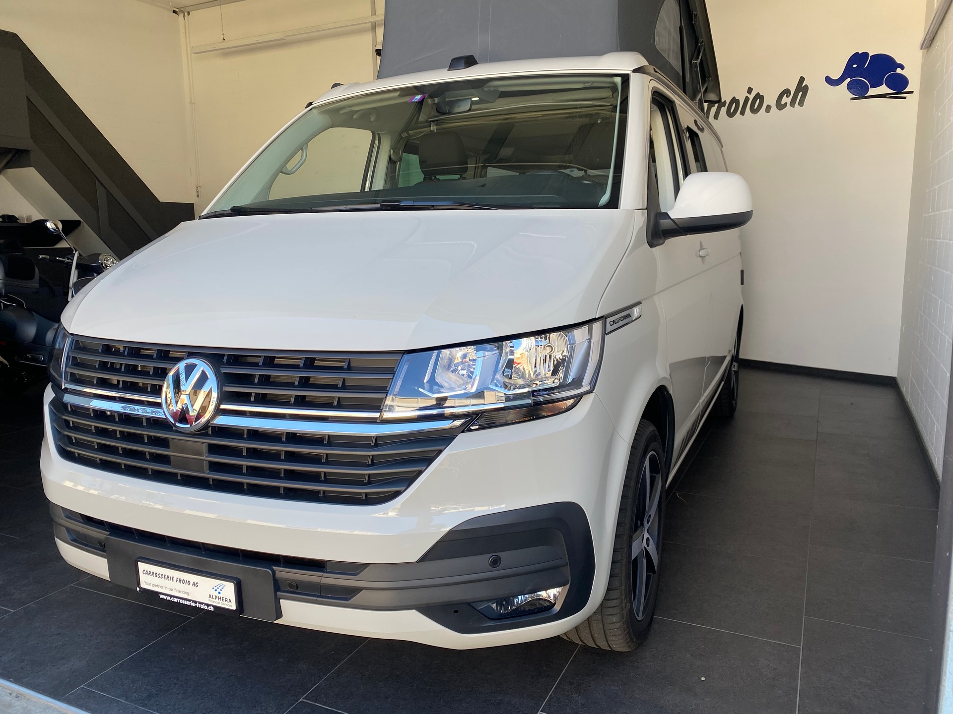 VW T6.1 California 2.0 TDI Beach Liberty Spirit DSG-image-1
