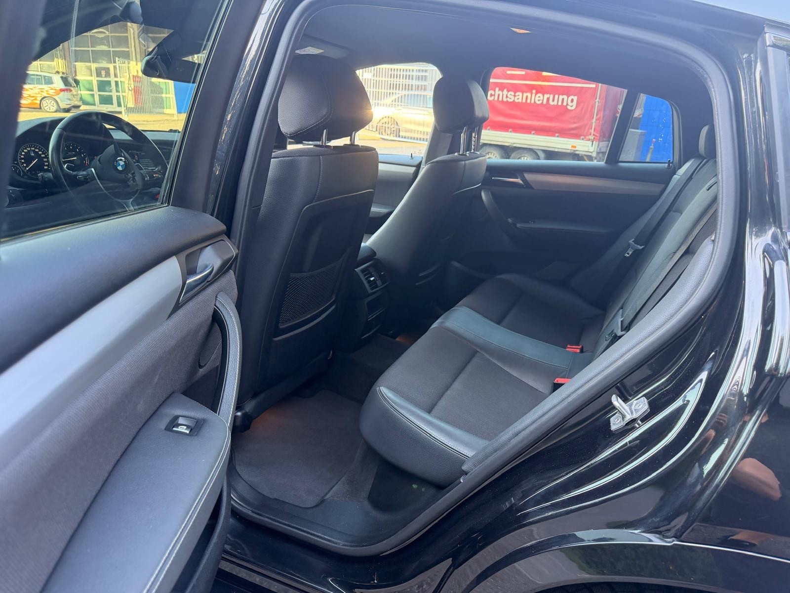 BMW X4 M 40i Steptronic-image-10