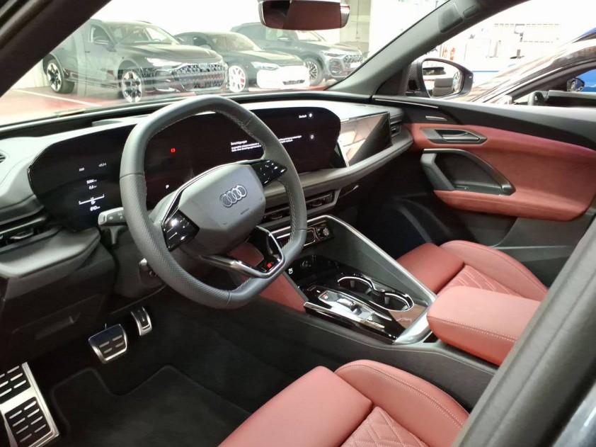 AUDI SQ5 TFSI quattro S-tronic-image-6