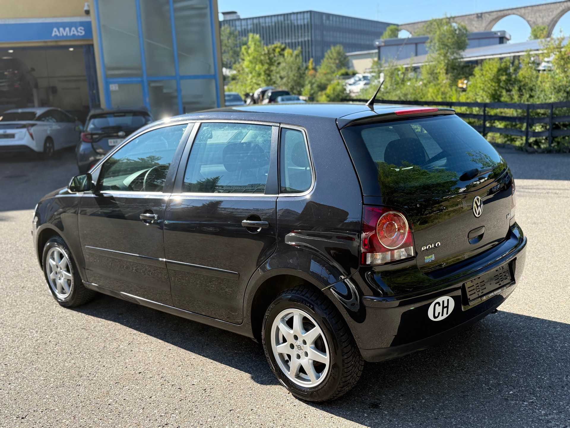 VW Polo 1.4 16V Trendline-image-2