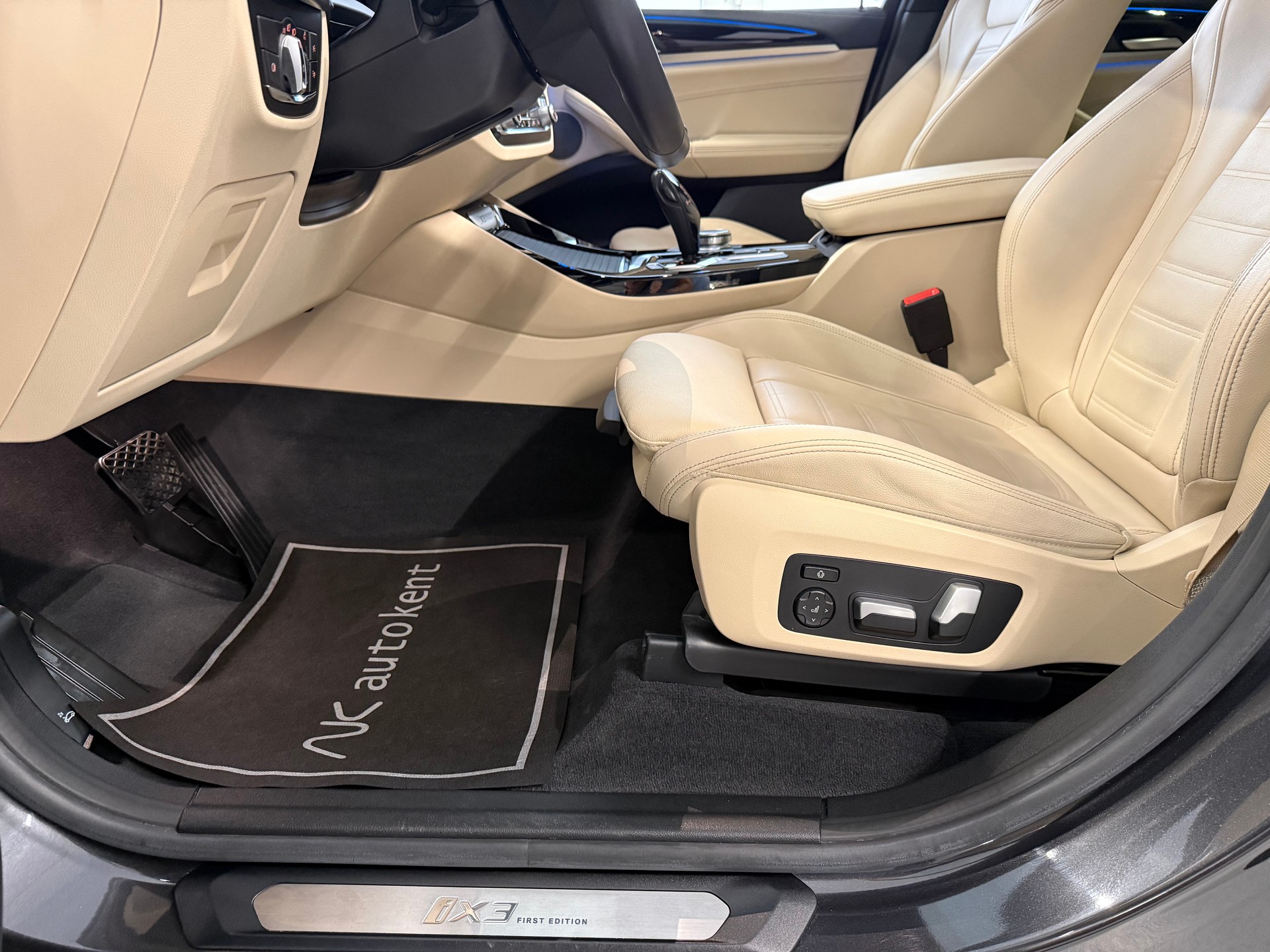 BMW iX3 Impressive First Edition 1 of 100-image-14