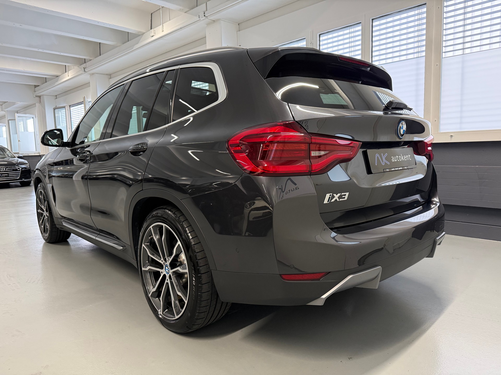 BMW iX3 Impressive First Edition 1 of 100-image-3