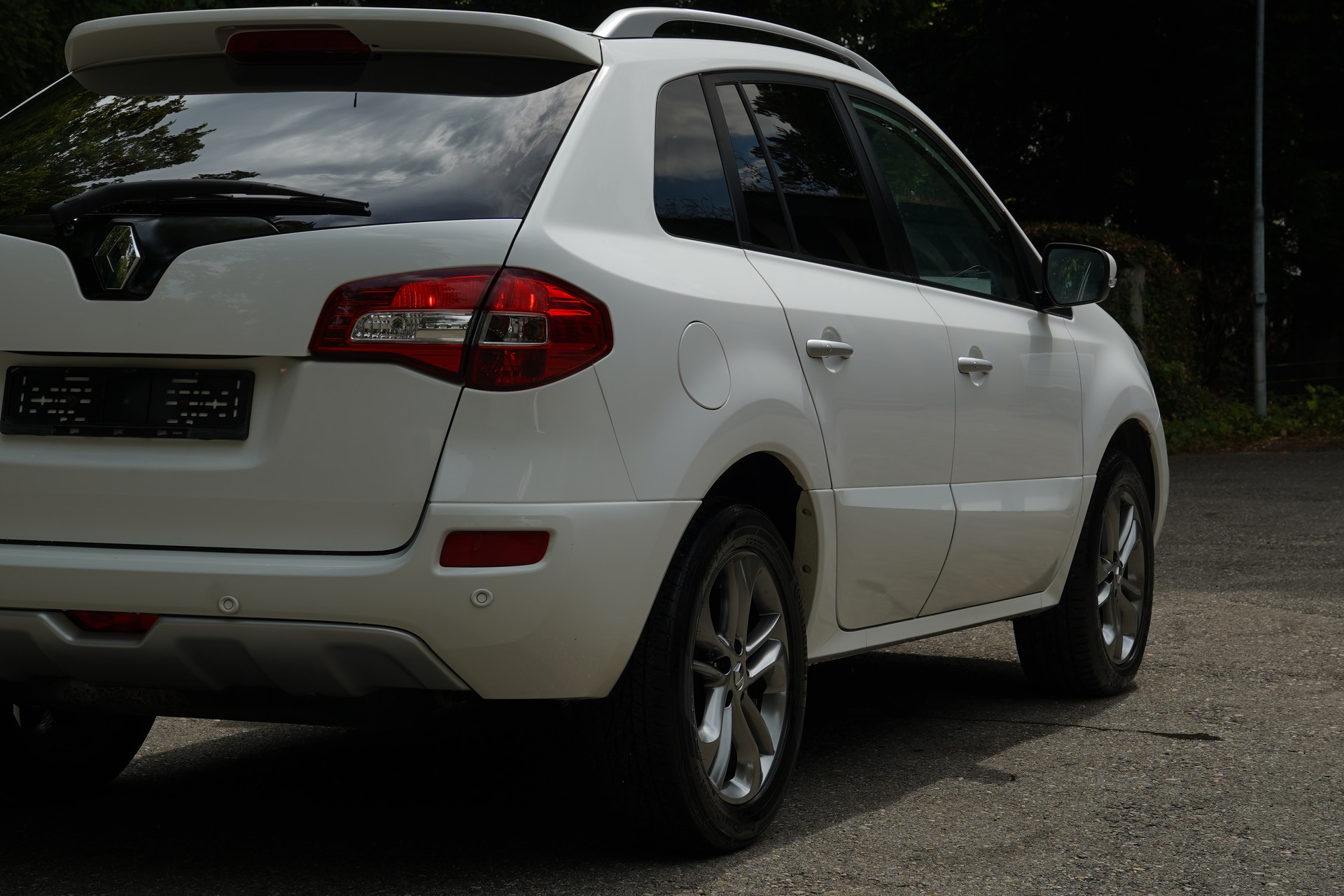RENAULT Koleos 2.0 dCi Bose 4x4 Automatic-image-9
