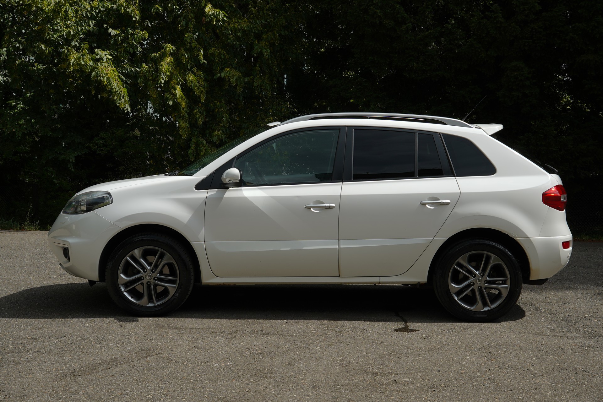 RENAULT Koleos 2.0 dCi Bose 4x4 Automatic-image-5