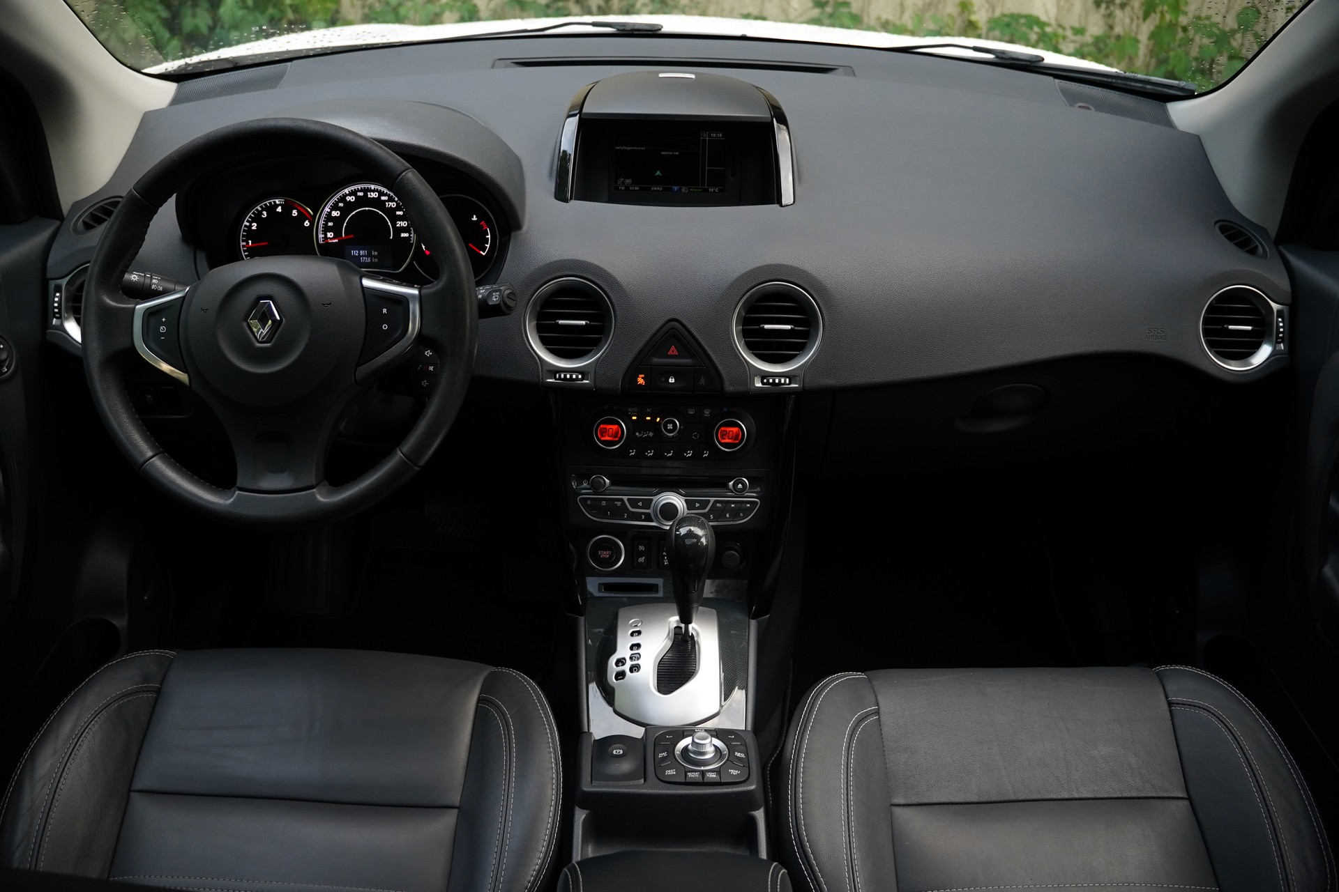 RENAULT Koleos 2.0 dCi Bose 4x4 Automatic-image-11