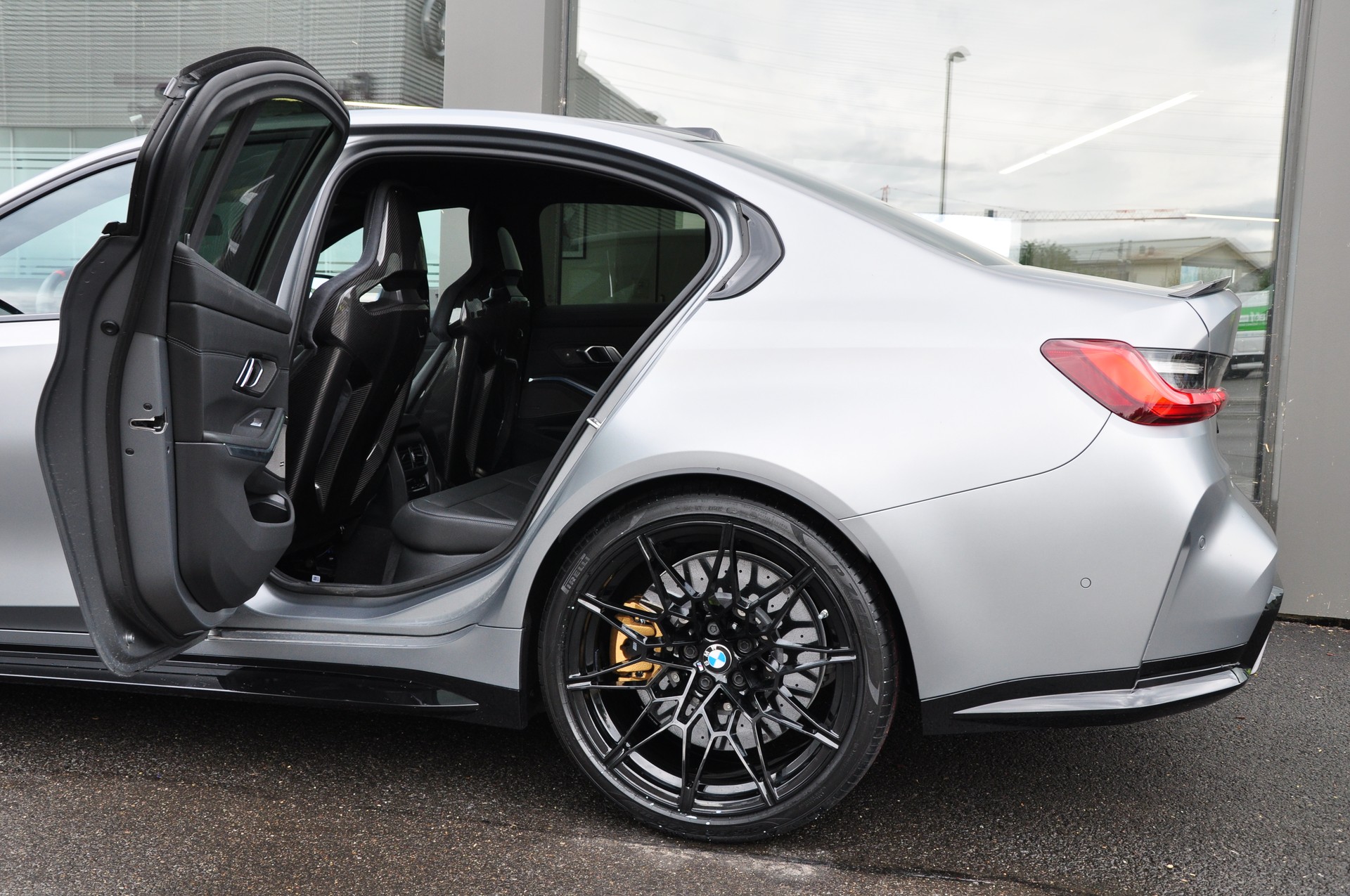 BMW M3 Competition M xDrive-image-13