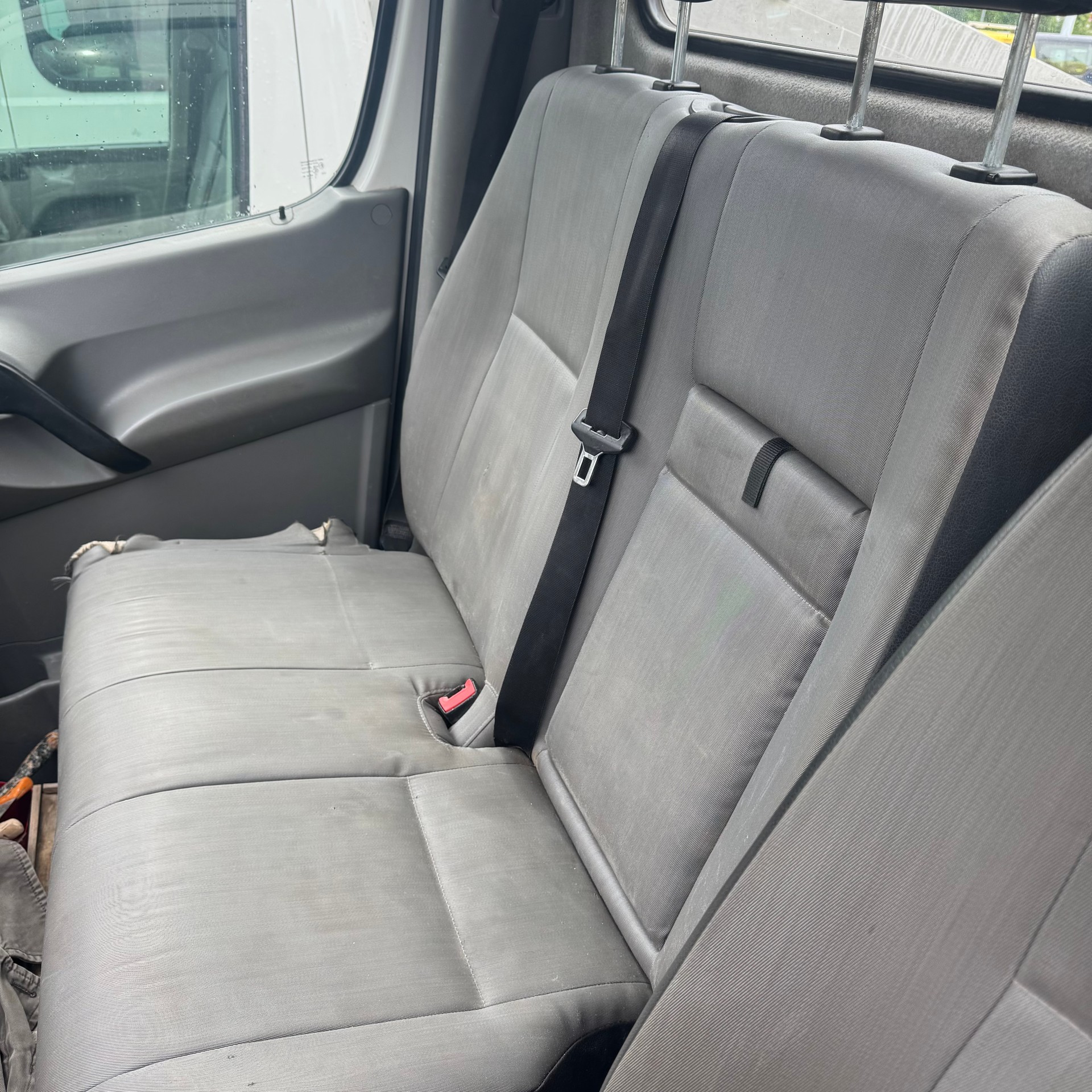 VW Crafter 35 2.0 TDI CR-image-2