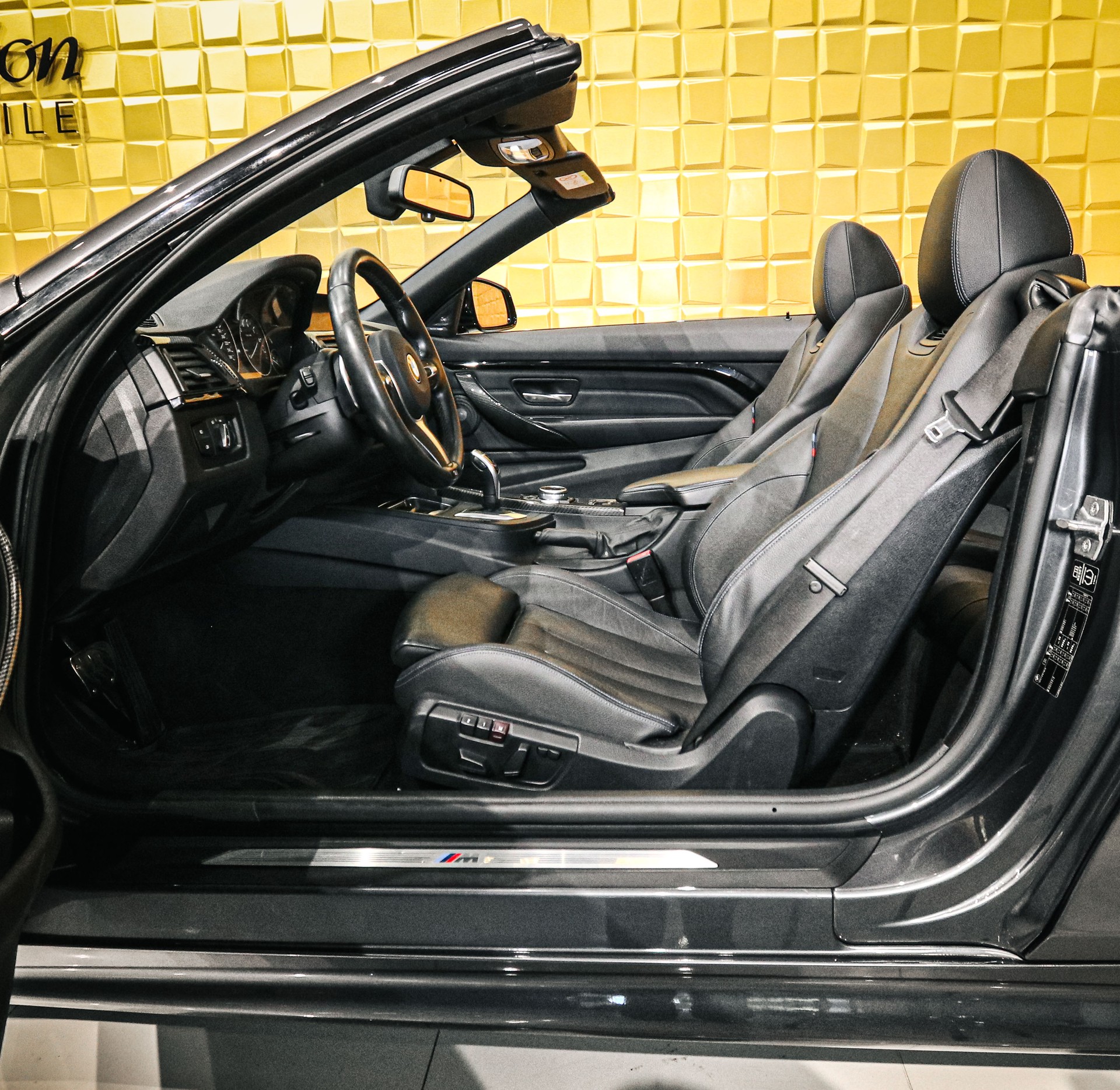 BMW 435i M Sport Cabriolet Steptronic-image-9