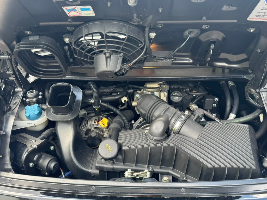 PORSCHE 3.6 Carrera 4-image-6