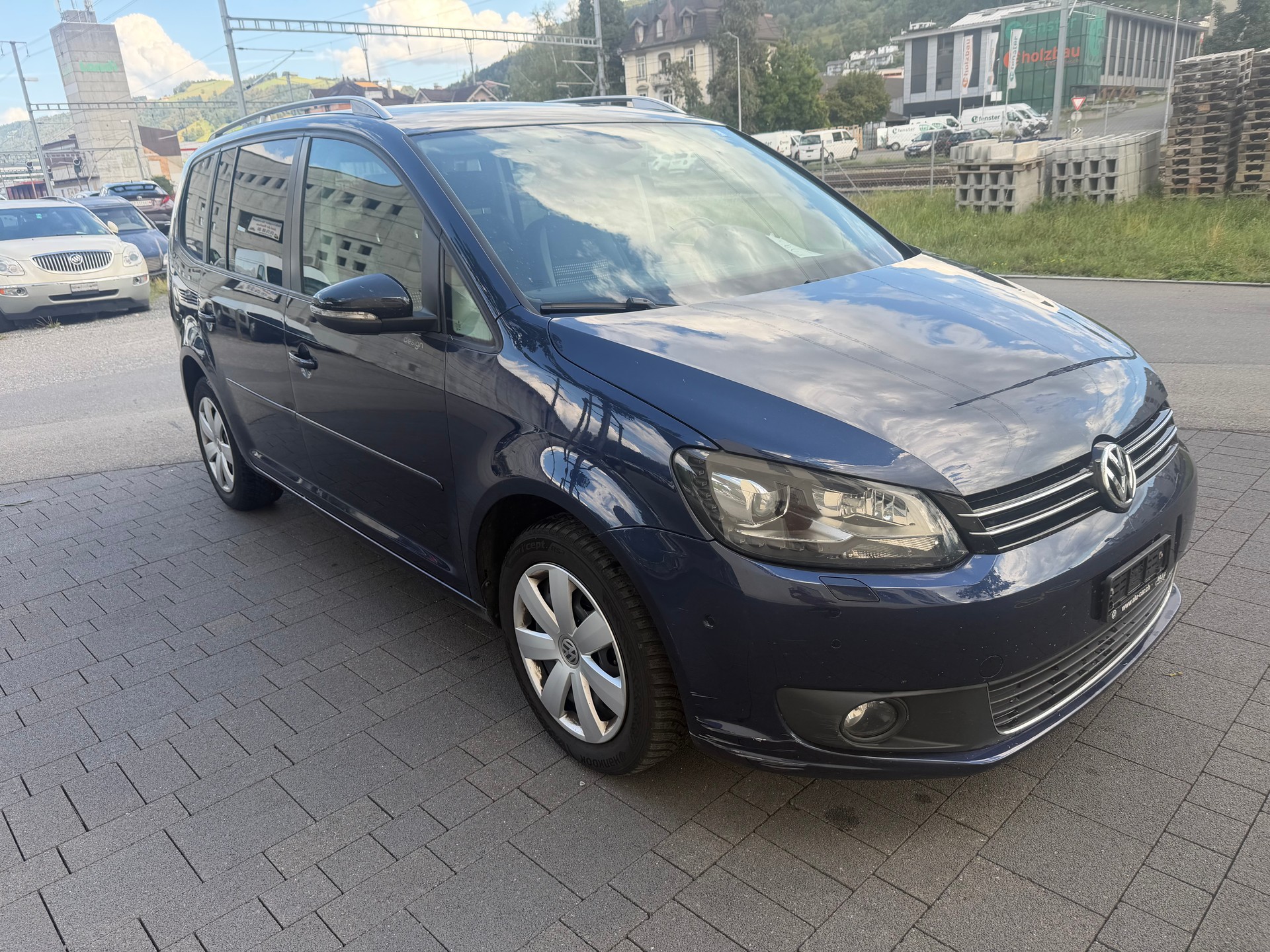 VW Touran 1.4 TSI Comfortline DSG-image-2