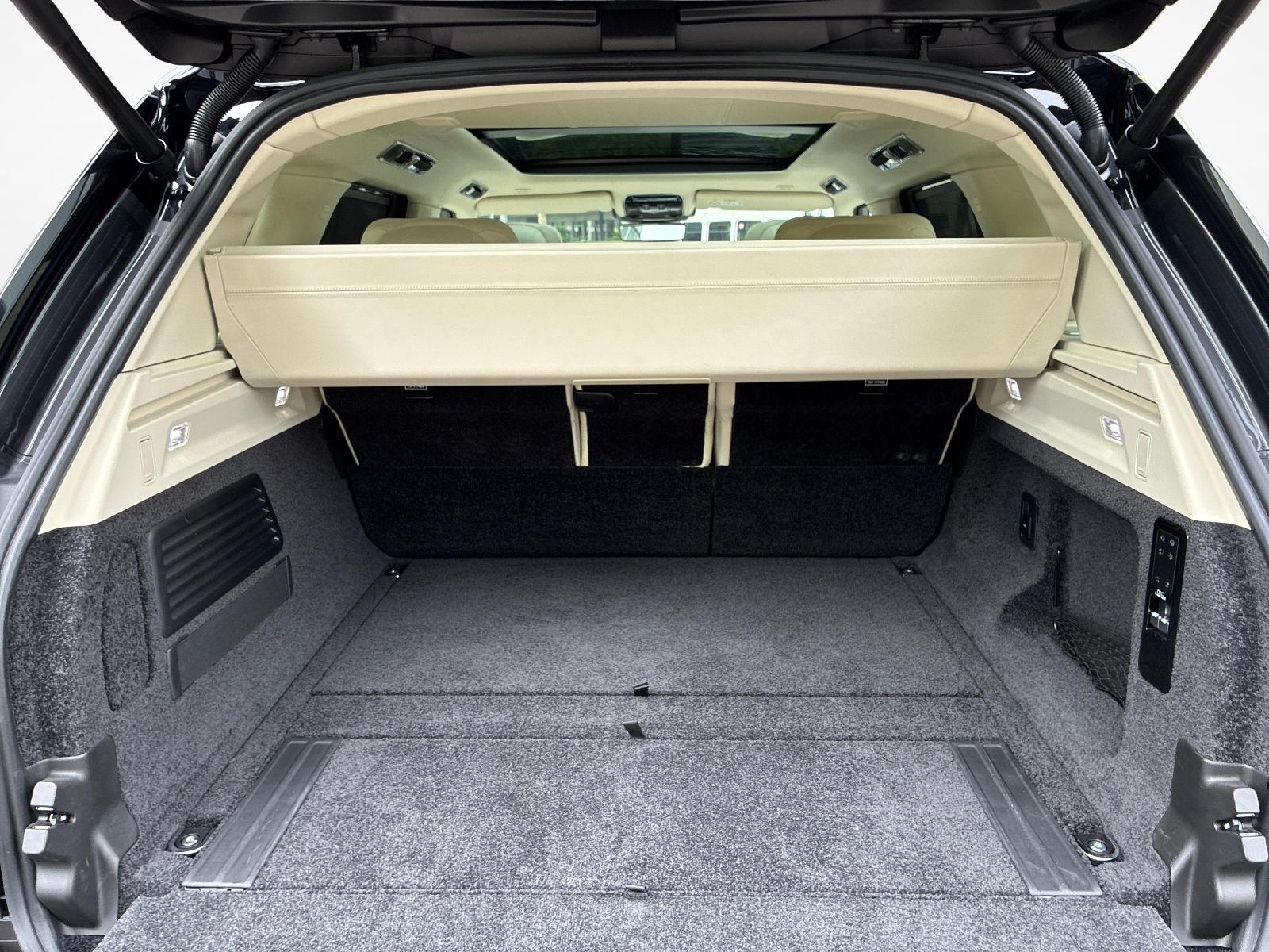 LAND ROVER Range Rover 4.4 V8 SV-image-10