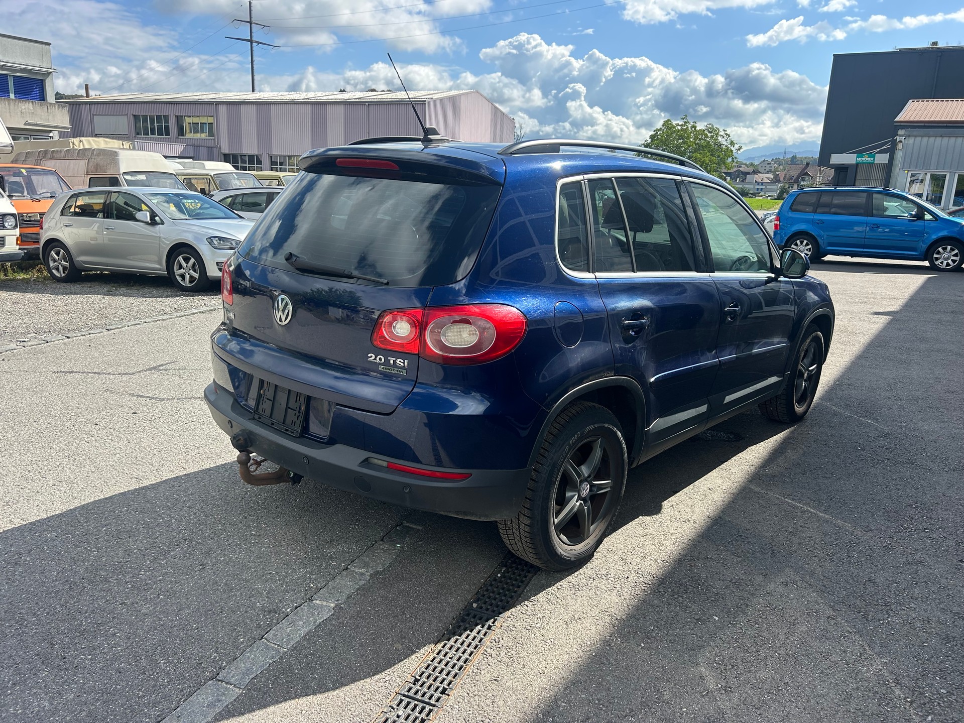 VW Tiguan 2.0 TSI Track&Field Tiptronic-image-3