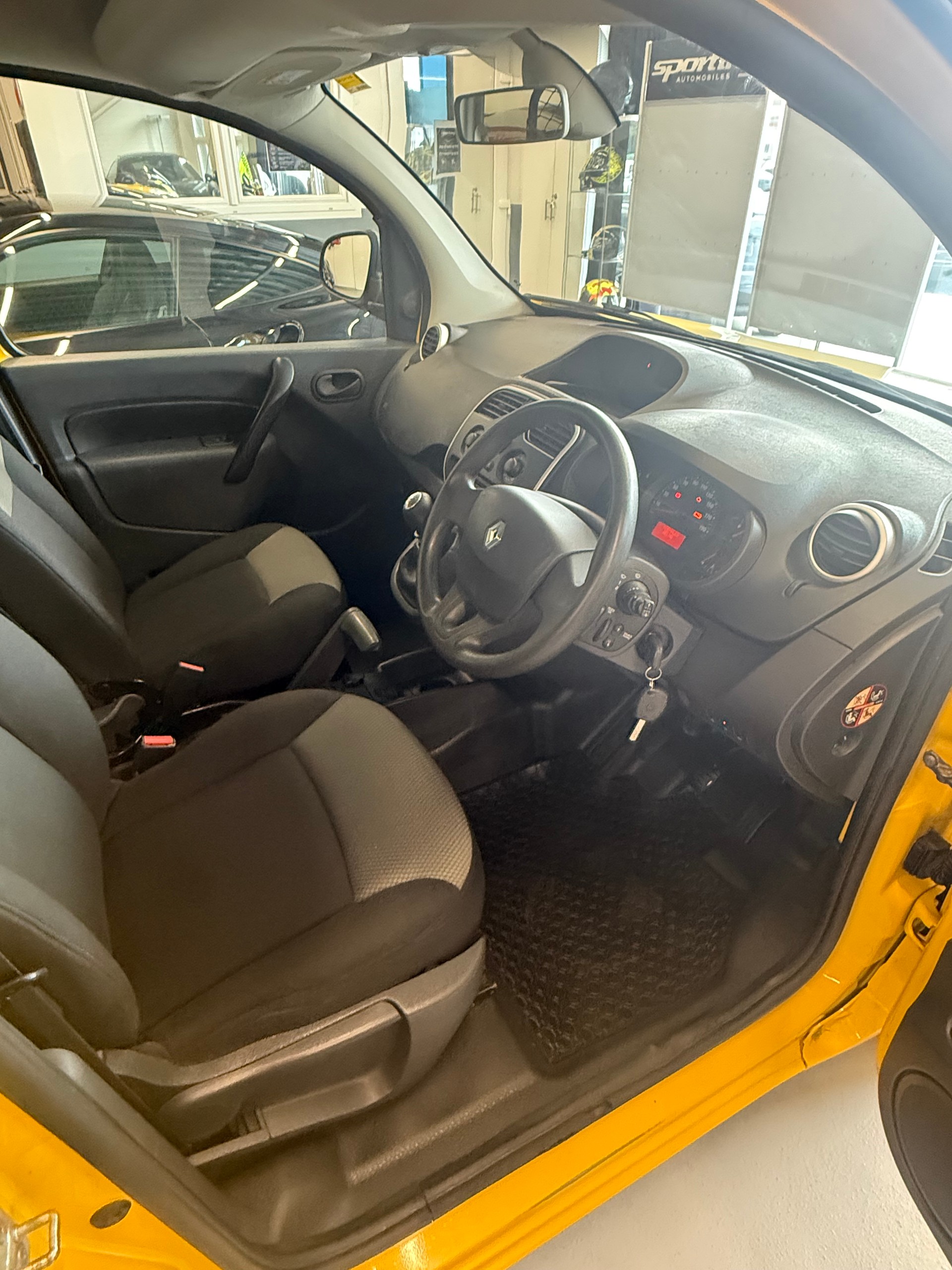 RENAULT Kangoo Maxi dCi 115 ENERGY Business 2 Pl./2 pl.-image-14