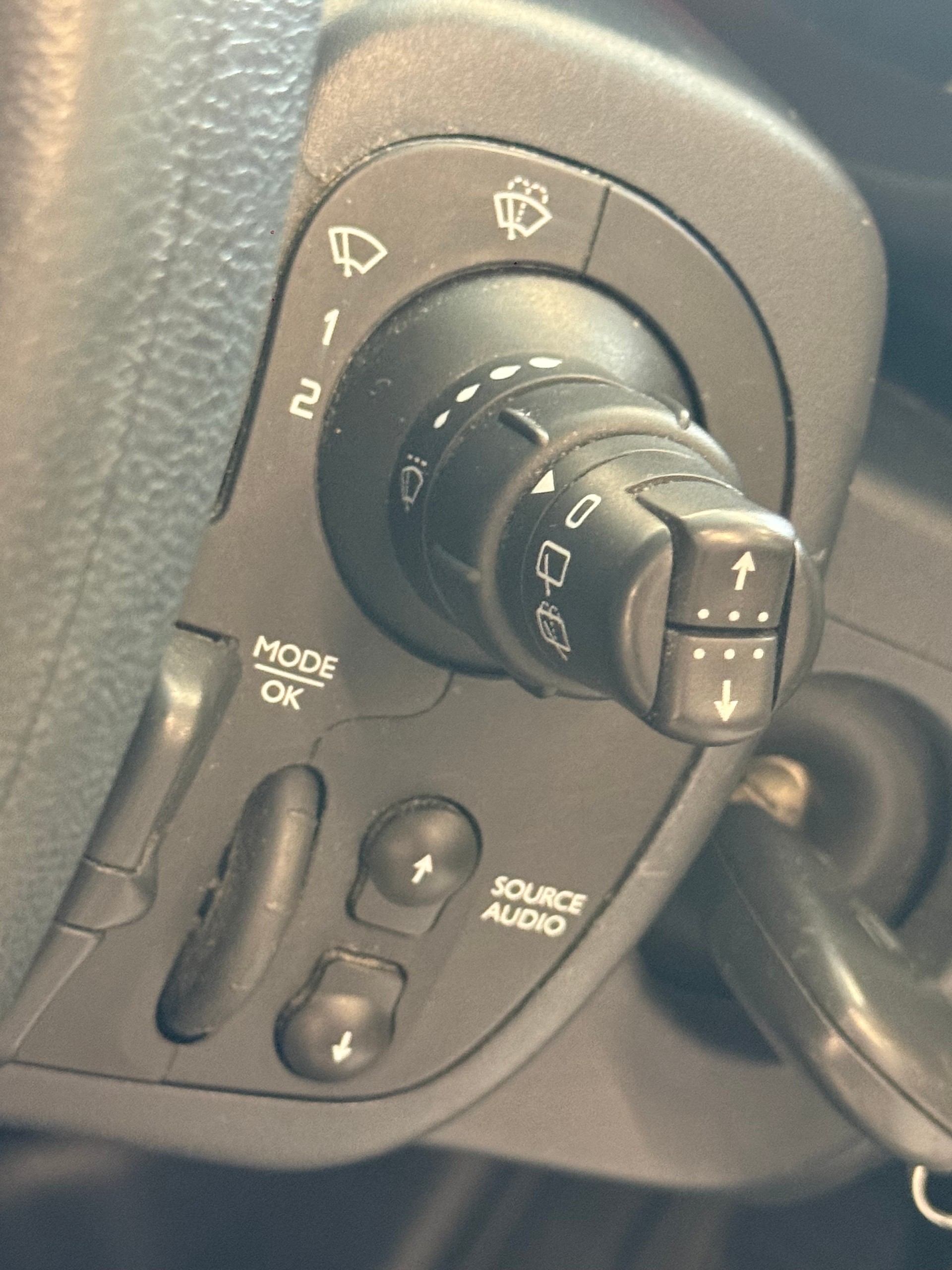 RENAULT Kangoo Maxi dCi 115 ENERGY Business 2 Pl./2 pl.-image-11
