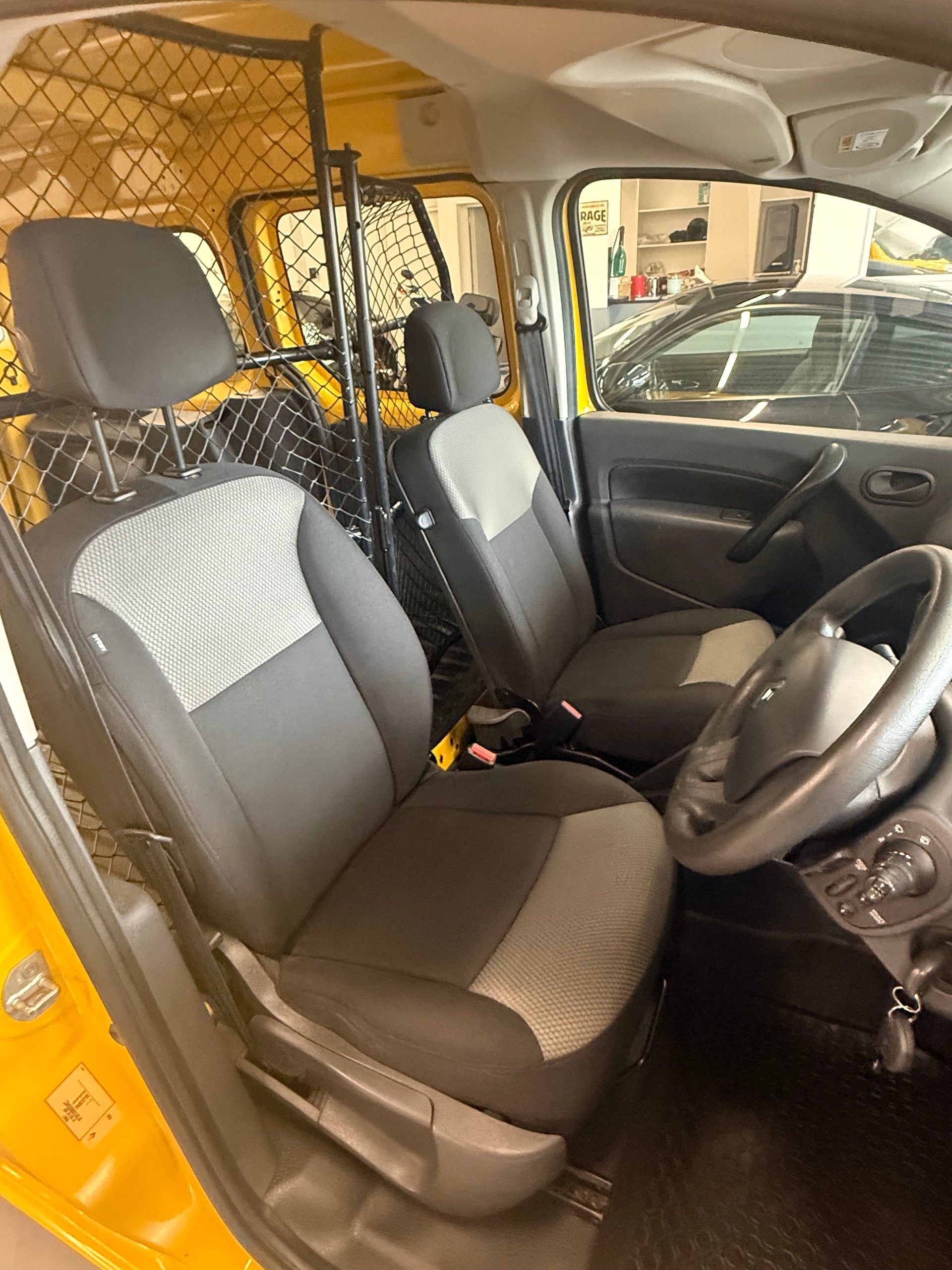 RENAULT Kangoo Maxi dCi 115 ENERGY Business 2 Pl./2 pl.-image-19