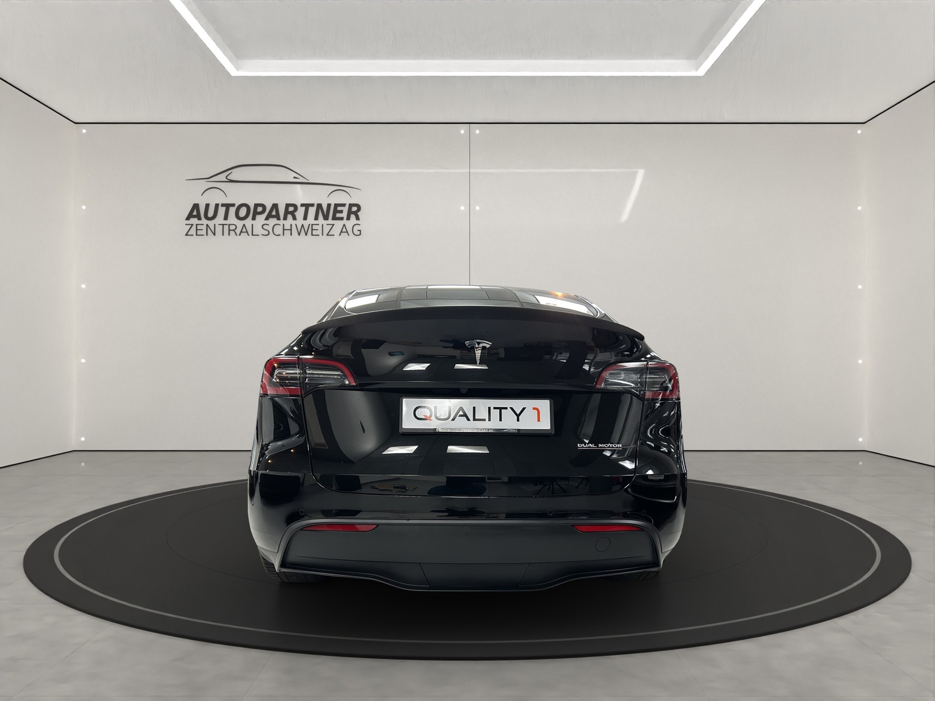 TESLA Model Y Performance-image-4