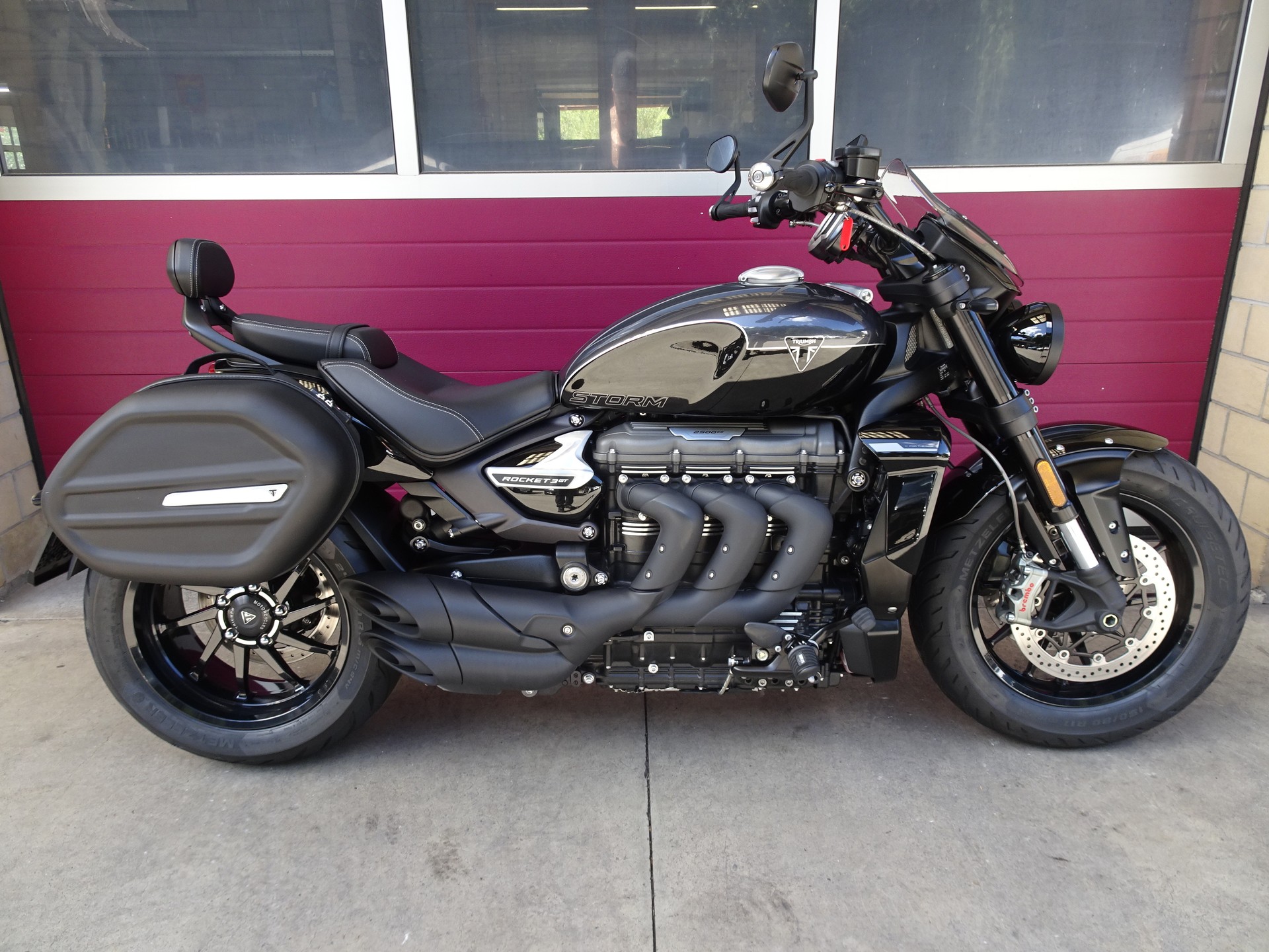 TRIUMPH Rocket 3 GT Storm