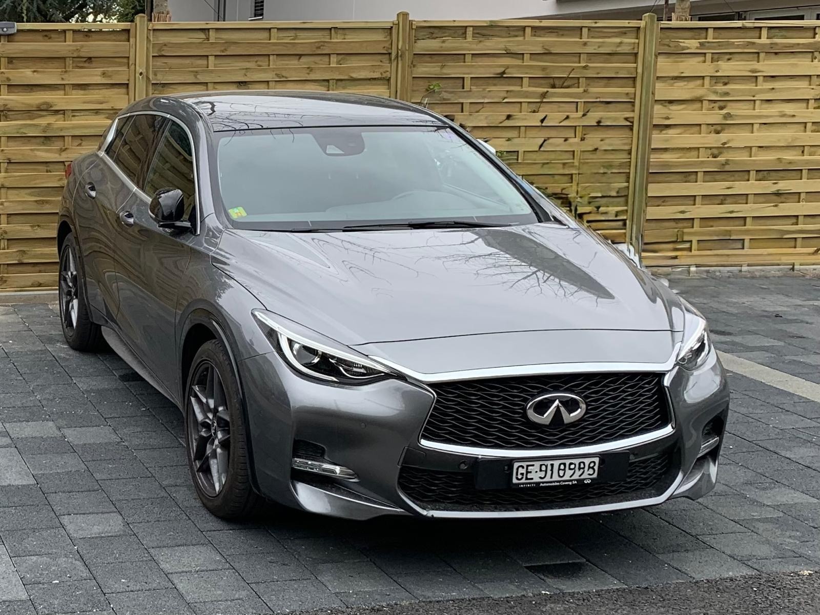 INFINITI 1.6t Sport DCT